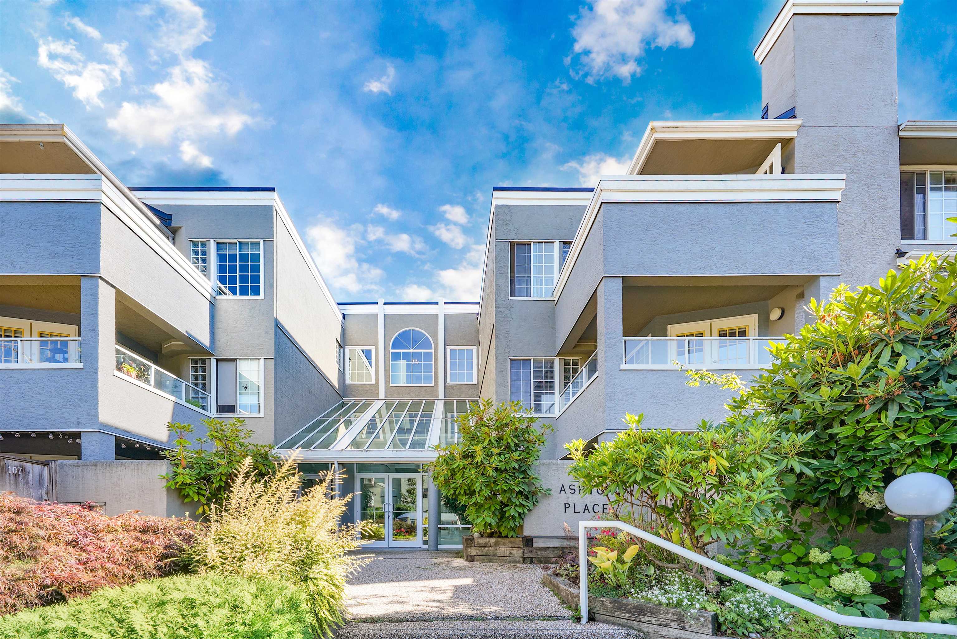 309 125 18th Street - MLS&reg; # R3152224
