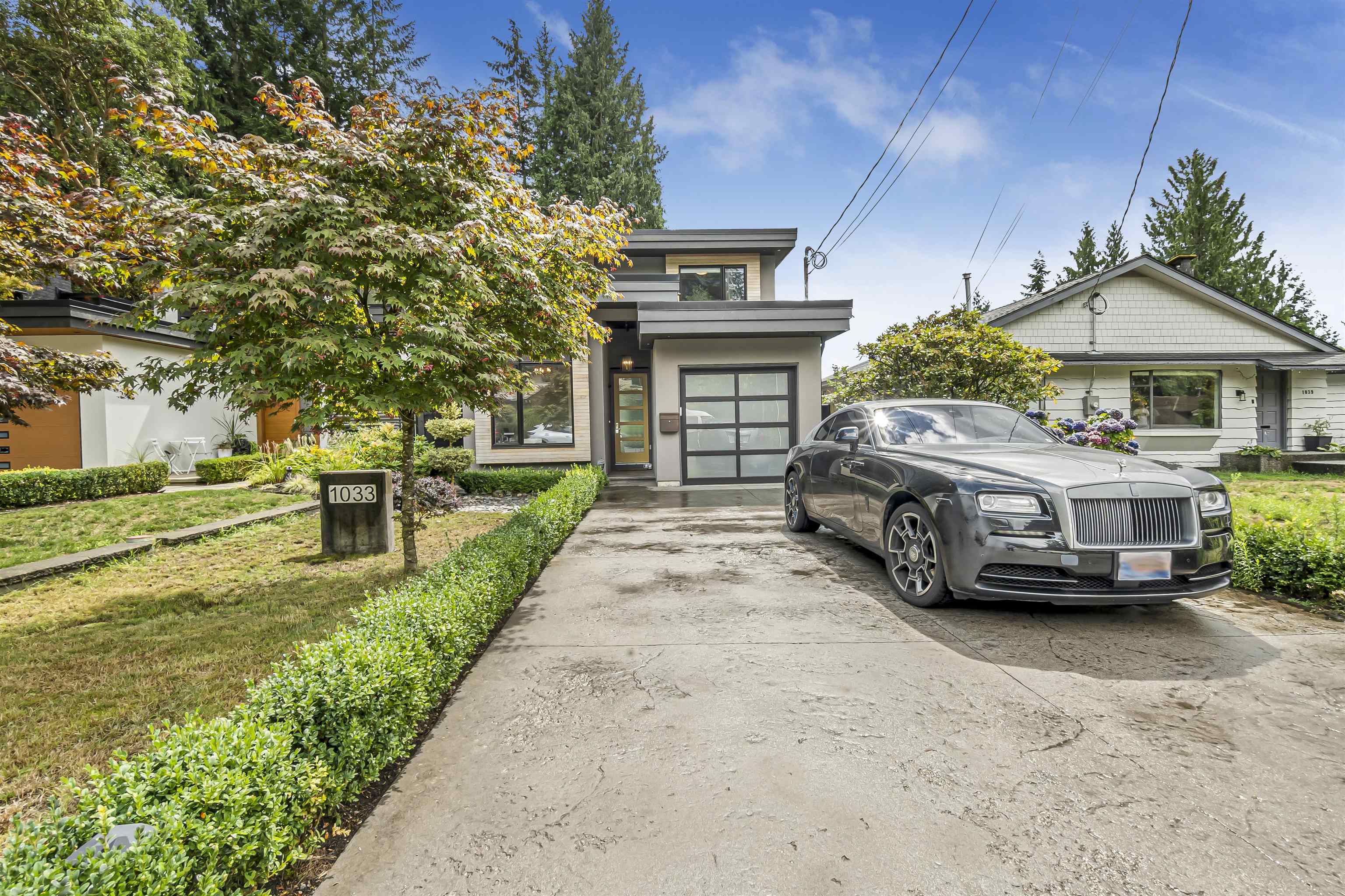  1033 Prospect Avenue - MLS&reg; # R3152398
