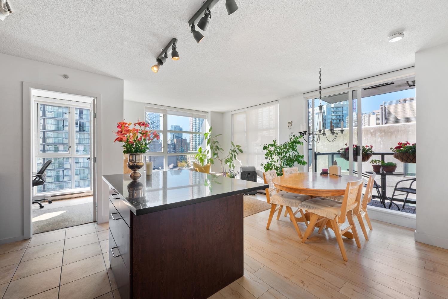 808 1199 Seymour Street - MLS&reg; # R3152427