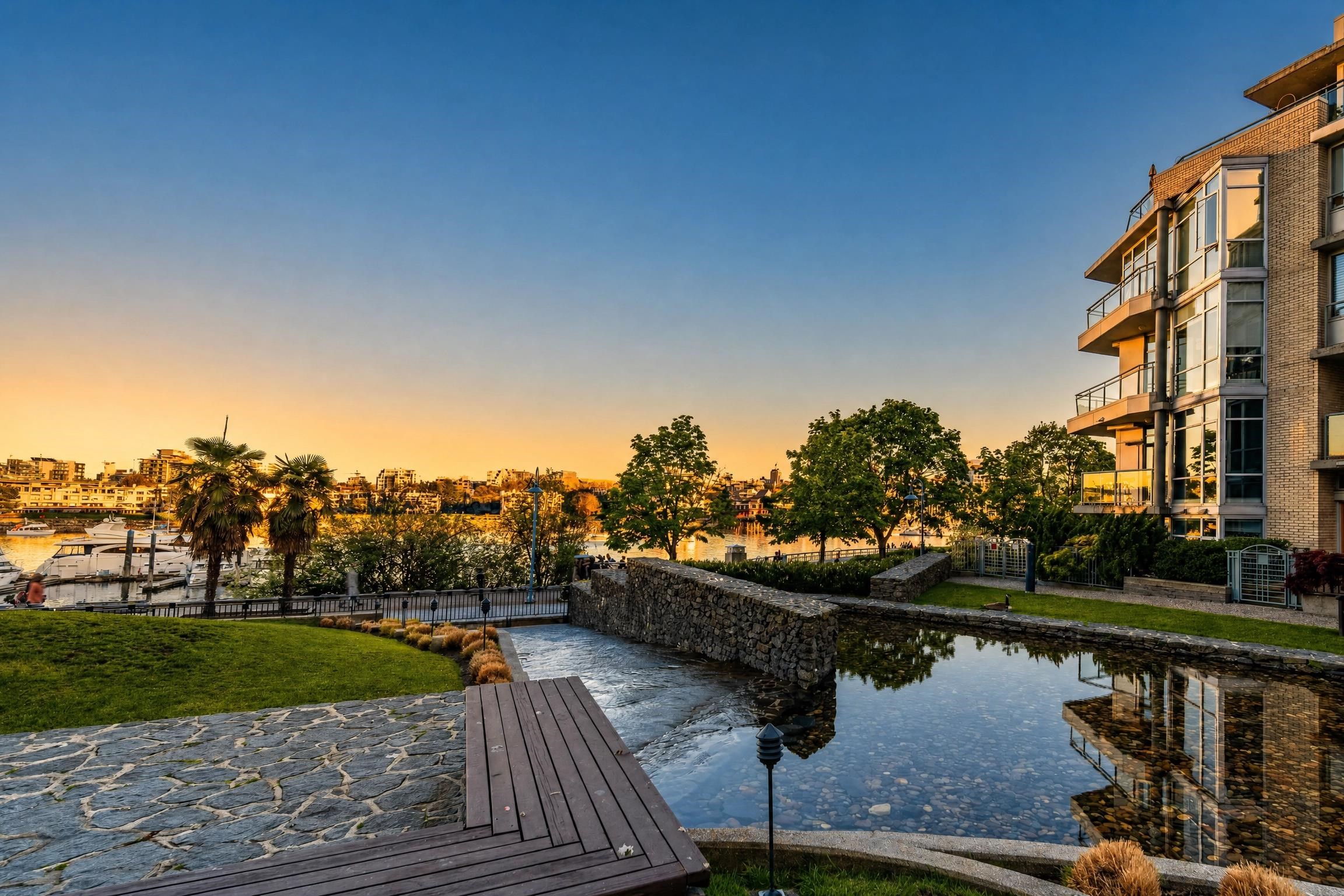 302 1228 Marinaside Crescent - MLS&reg; # R3152552