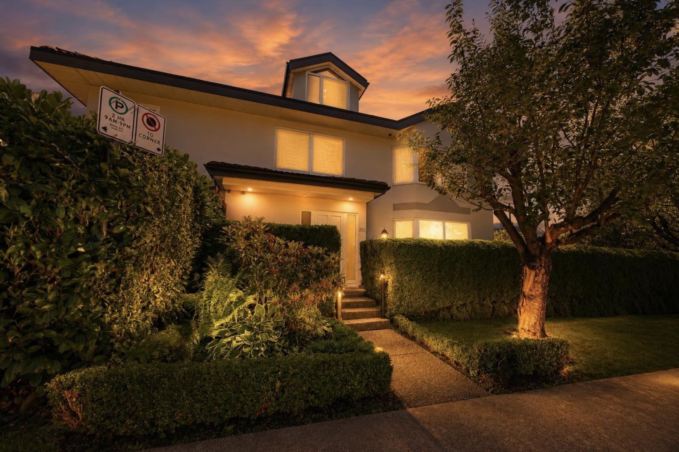  305 17th Street - MLS&reg; # R3152700