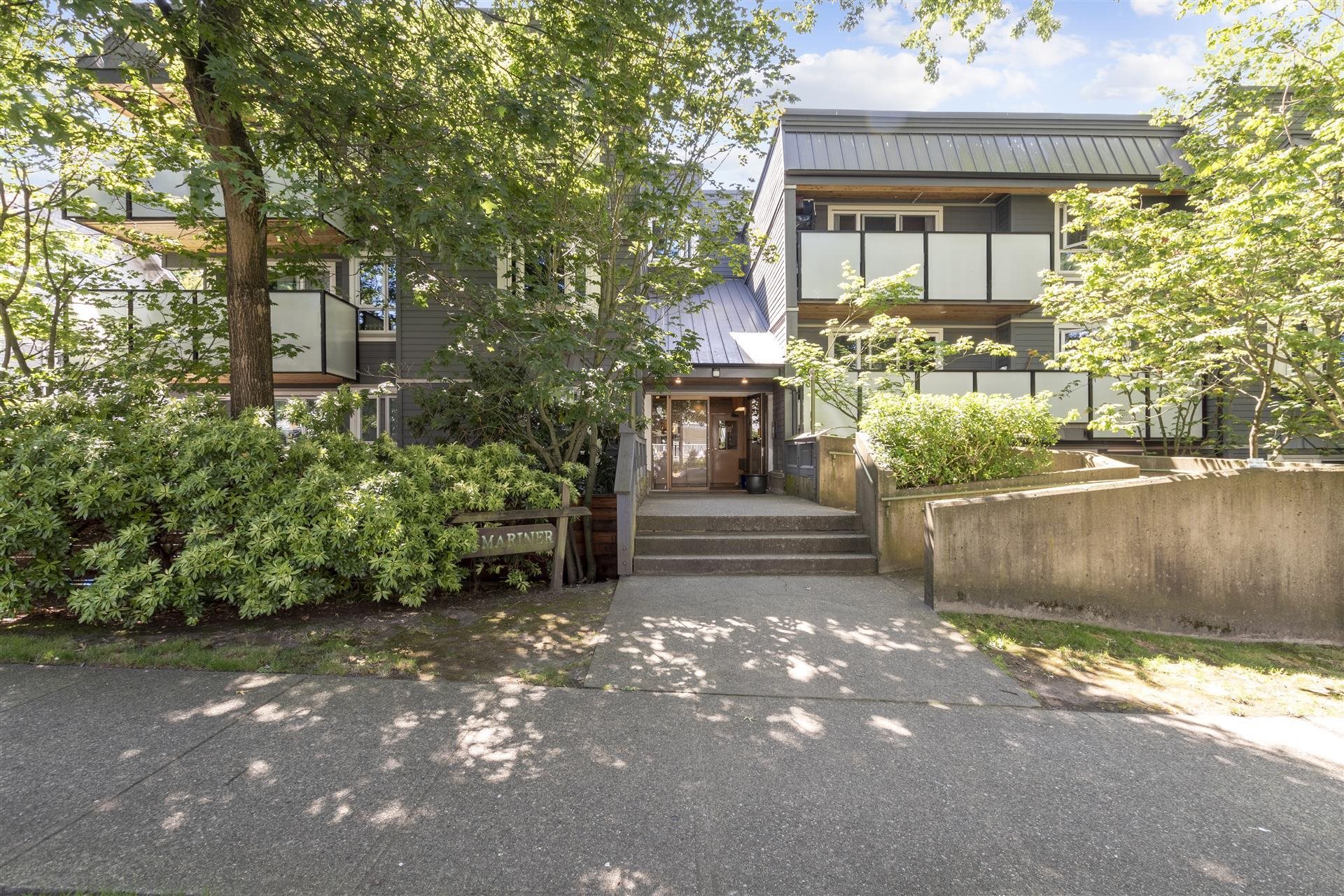 302 2328 Oxford Street - MLS&reg; # R3152836