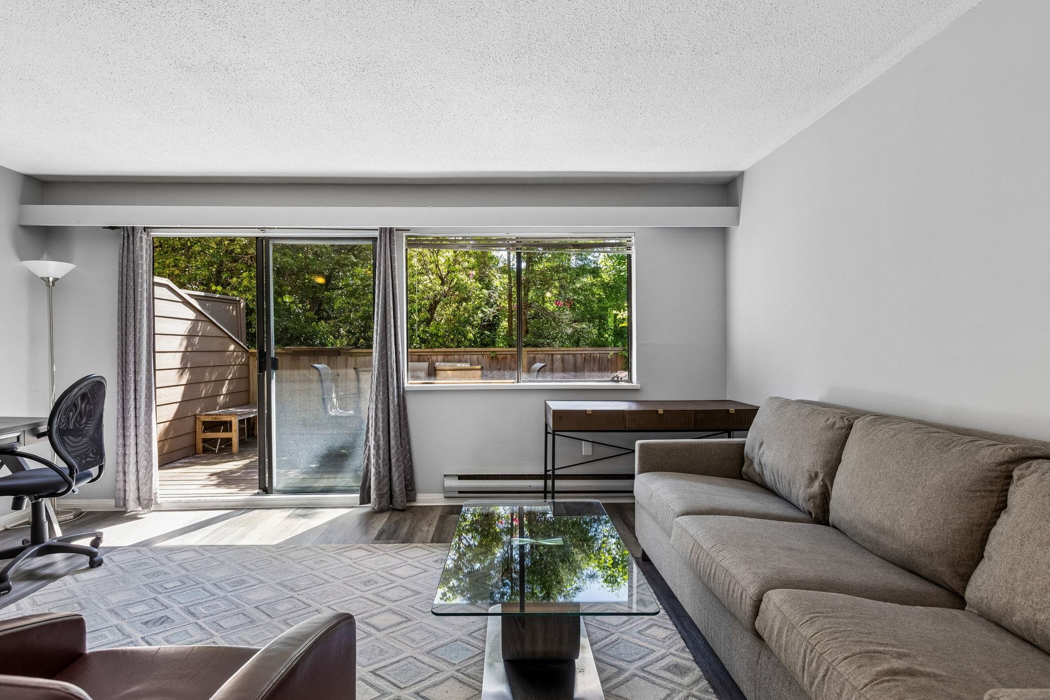 102 107 27th Street - MLS&reg; # R3153433