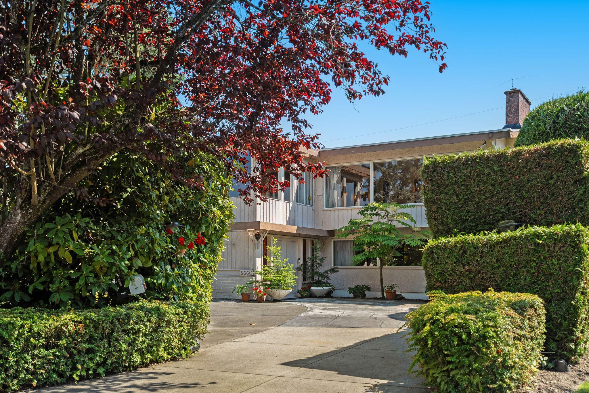  8660 Fairfax Crescent - MLS&reg; # R3154688