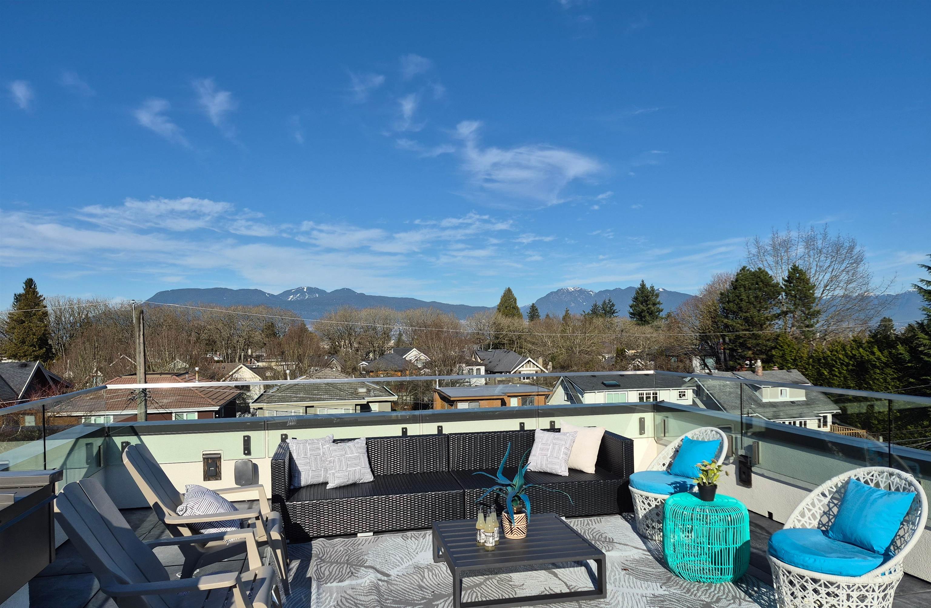  3953 21st Avenue - MLS&reg; # R3154824