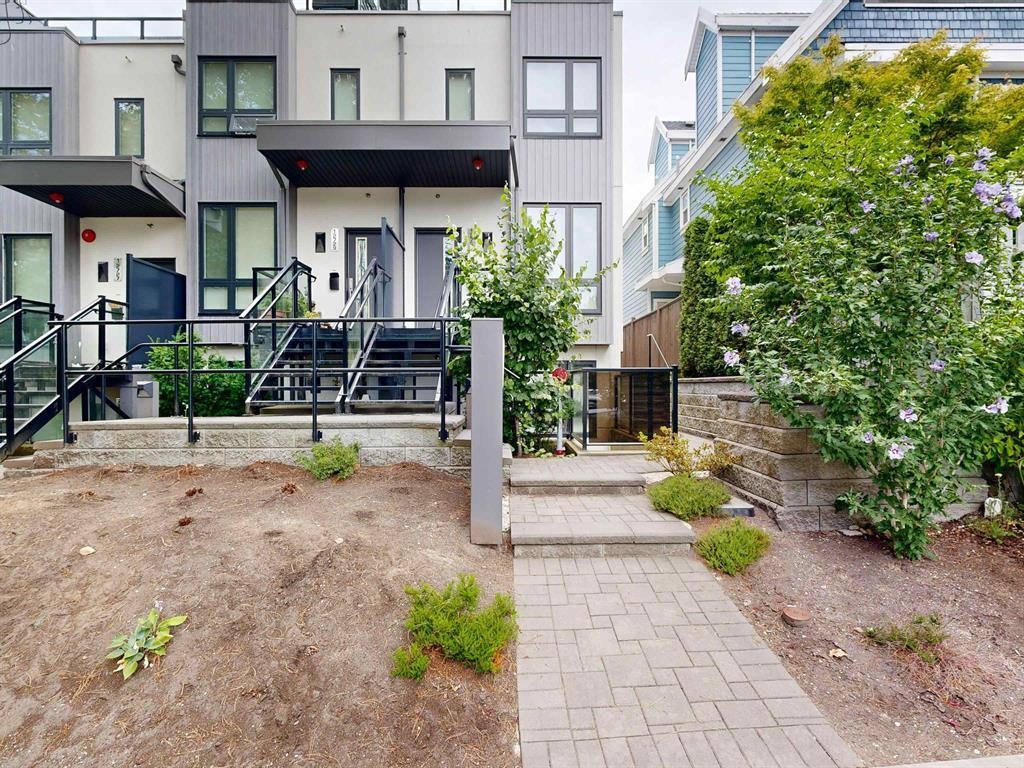  2731 Duke St  - MLS&reg; # R3154915
