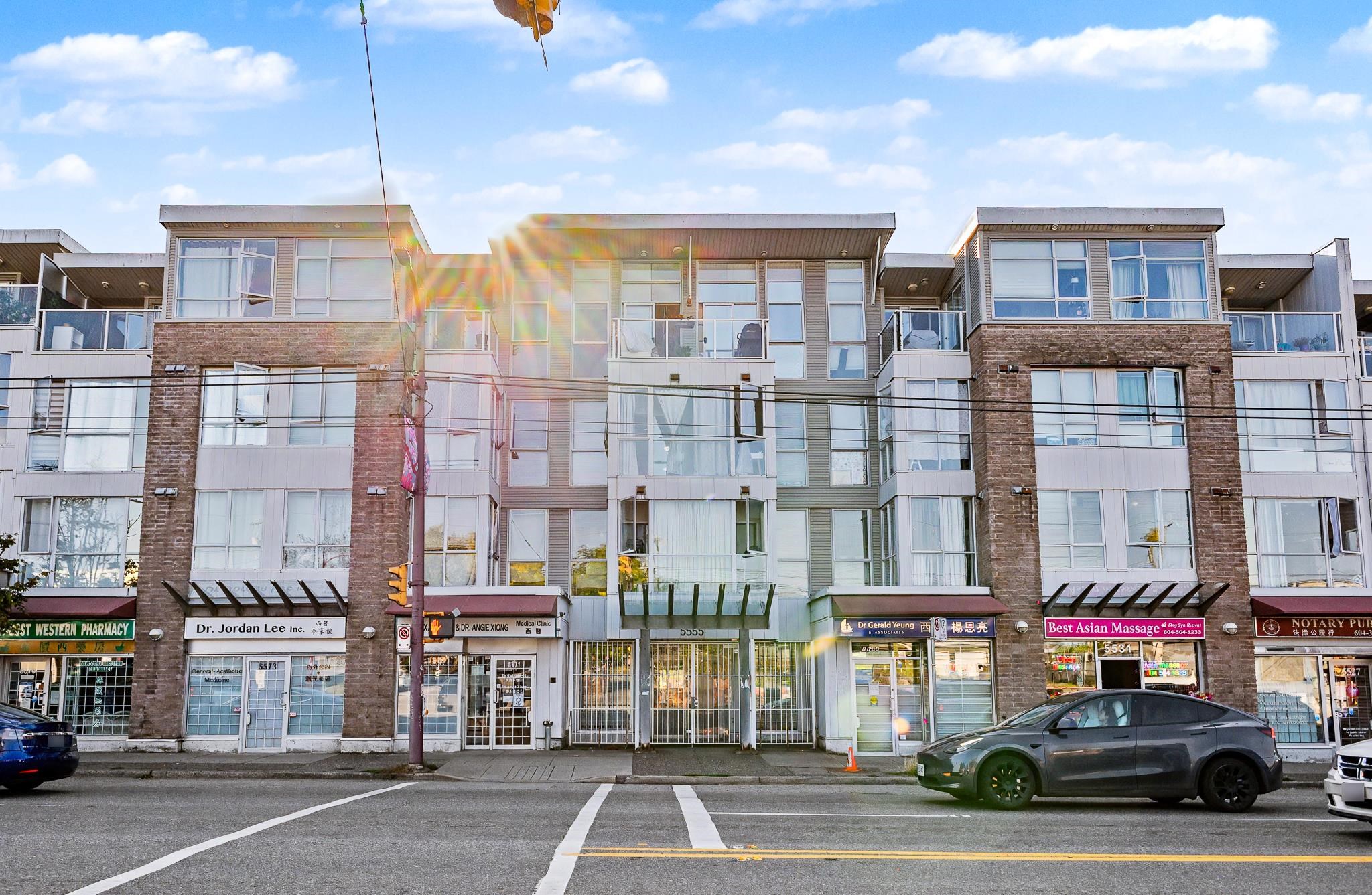 203 5555 Victoria Drive - MLS&reg; # R3155719