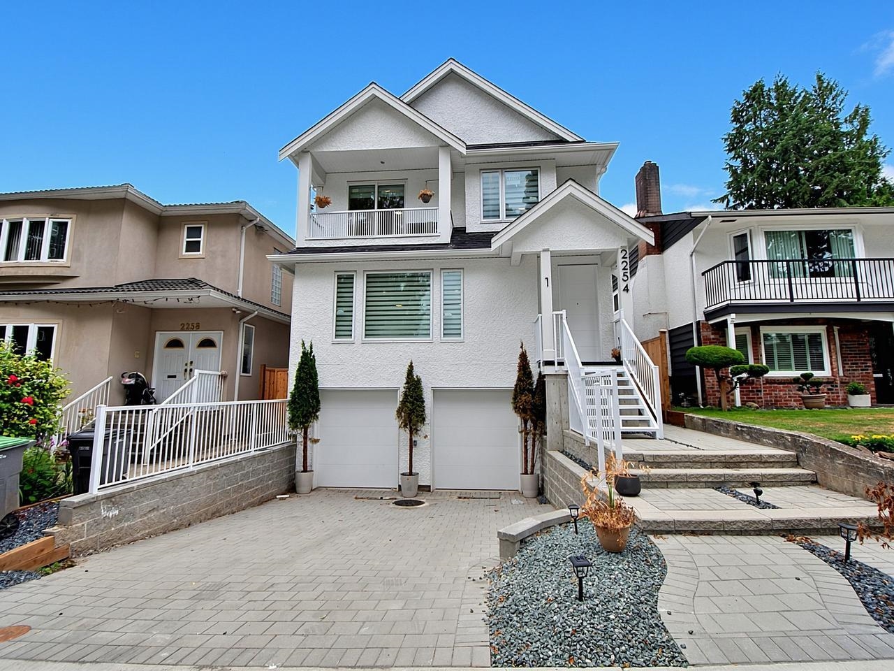 2 2254 24th Avenue - MLS&reg; # R3156299