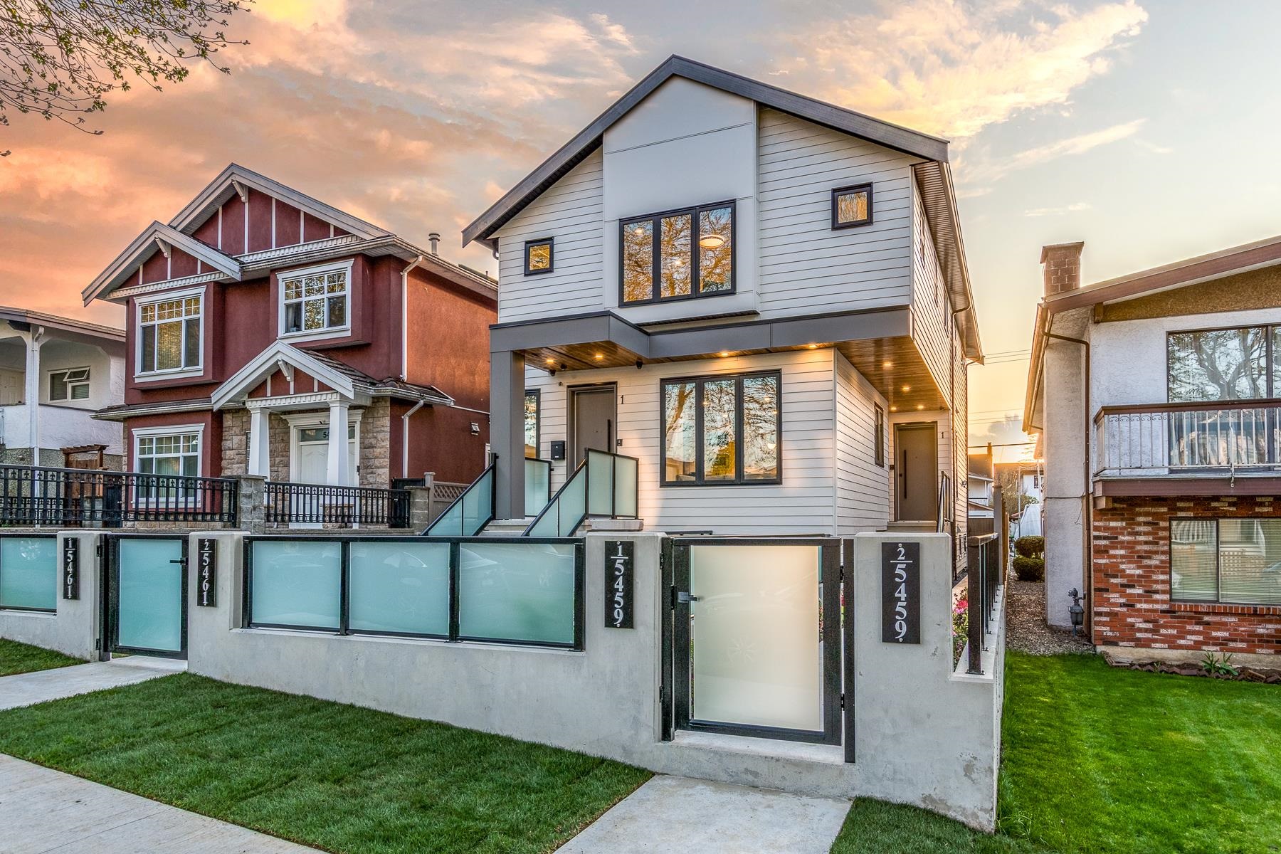 1 5459 Rhodes Street - MLS&reg; # R3156439