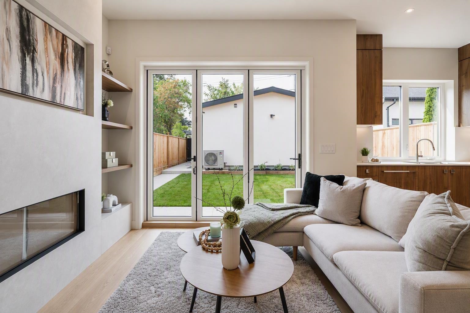 2 456 38th Avenue - MLS&reg; # R3156634