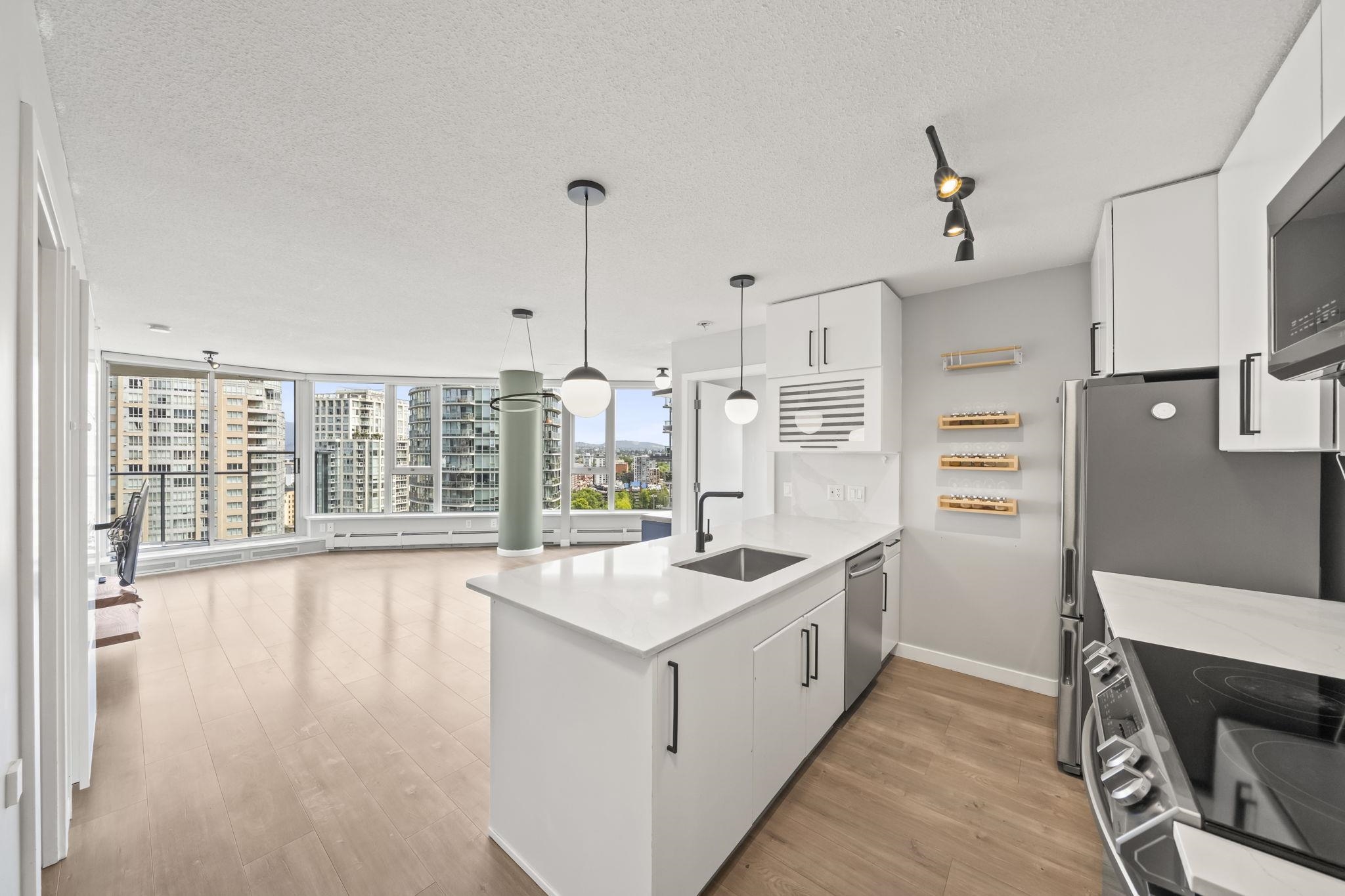 2202 689 Abbott Street - MLS&reg; # R3156721