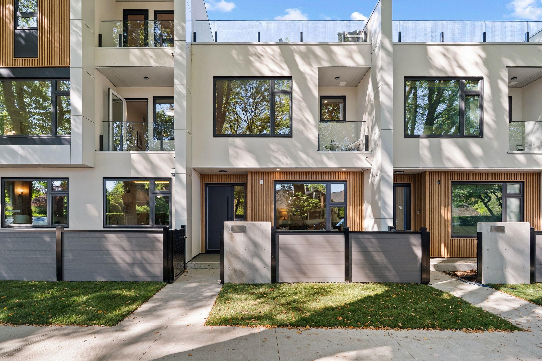 3 1491 Devonshire Crescent - MLS&reg; # R3156964