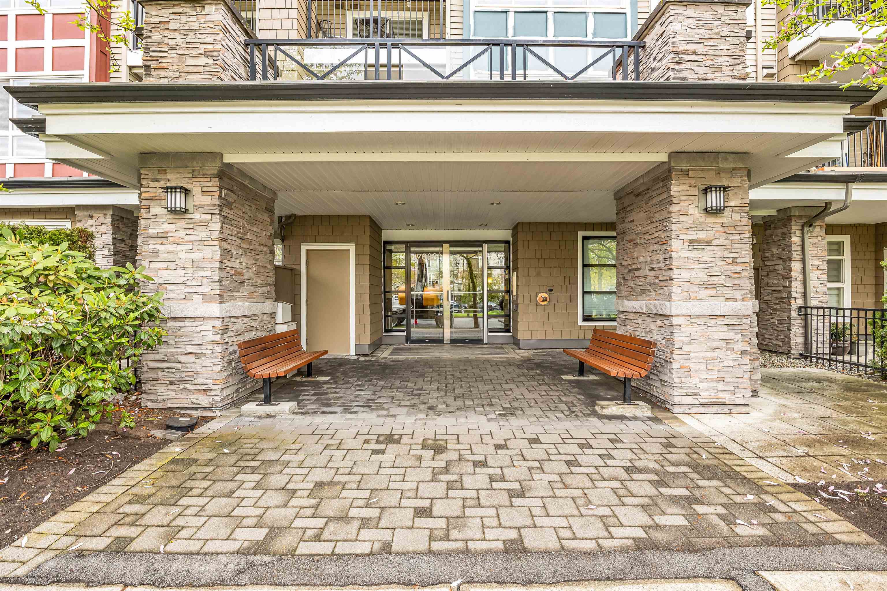 403 7088 Mont Royal Square - MLS&reg; # R3157267