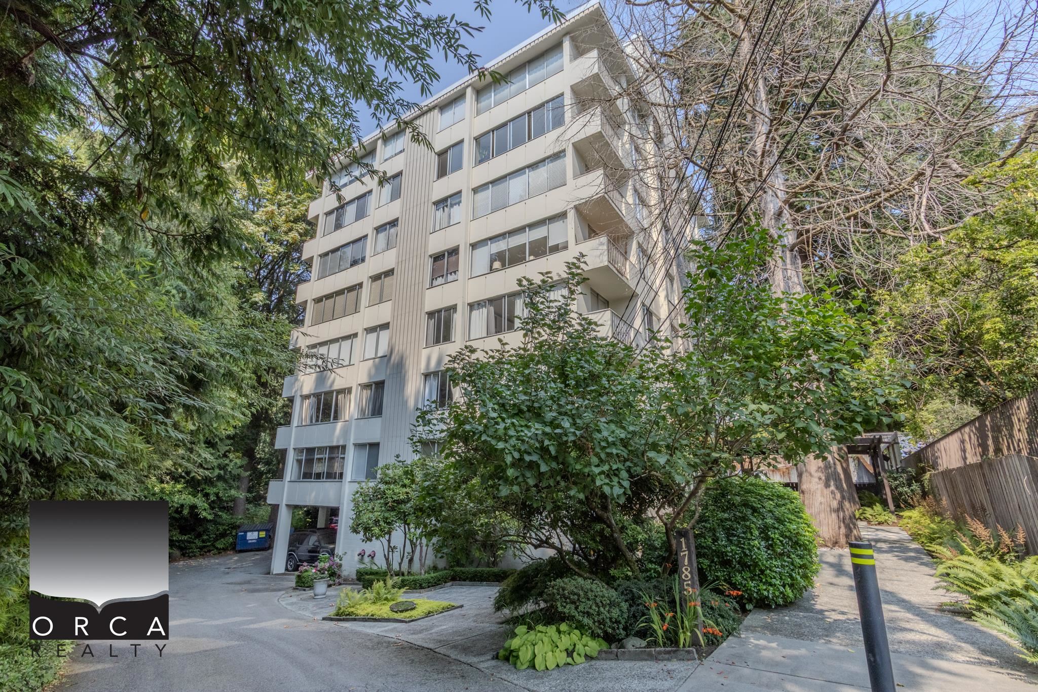 701 1785 Esquimalt Avenue - MLS&reg; # R3157465