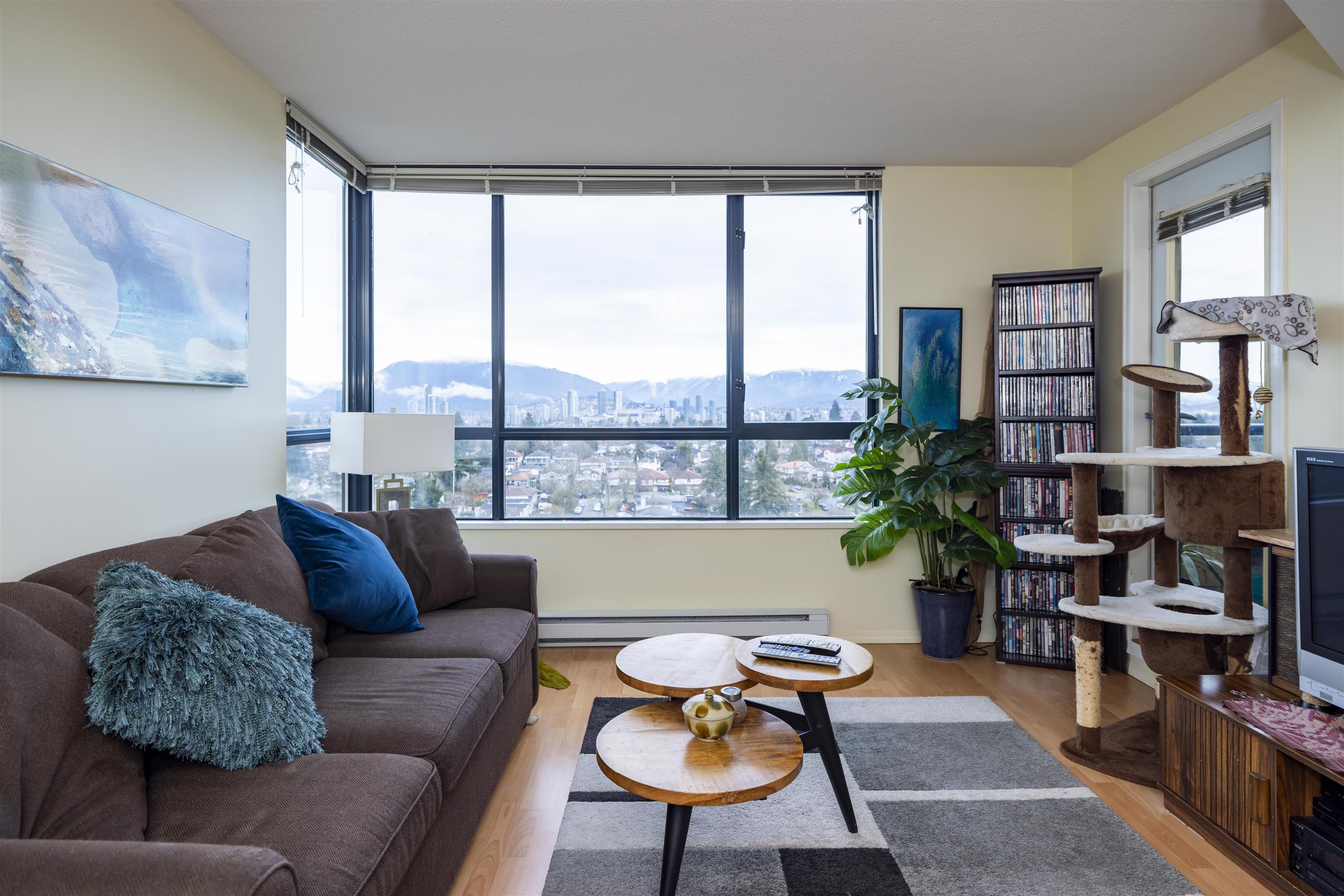1908 5288 Melbourne Street - MLS&reg; # R3157503