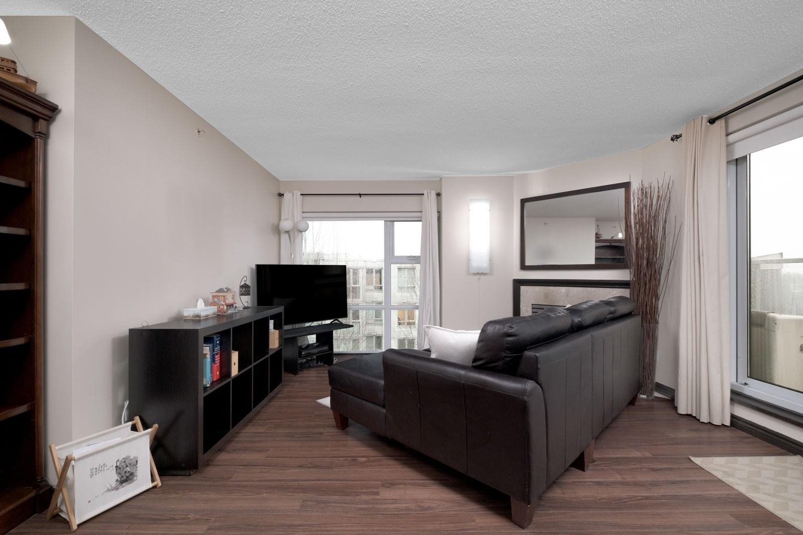 PH8 4868 Fraser Street - MLS&reg; # R3157710