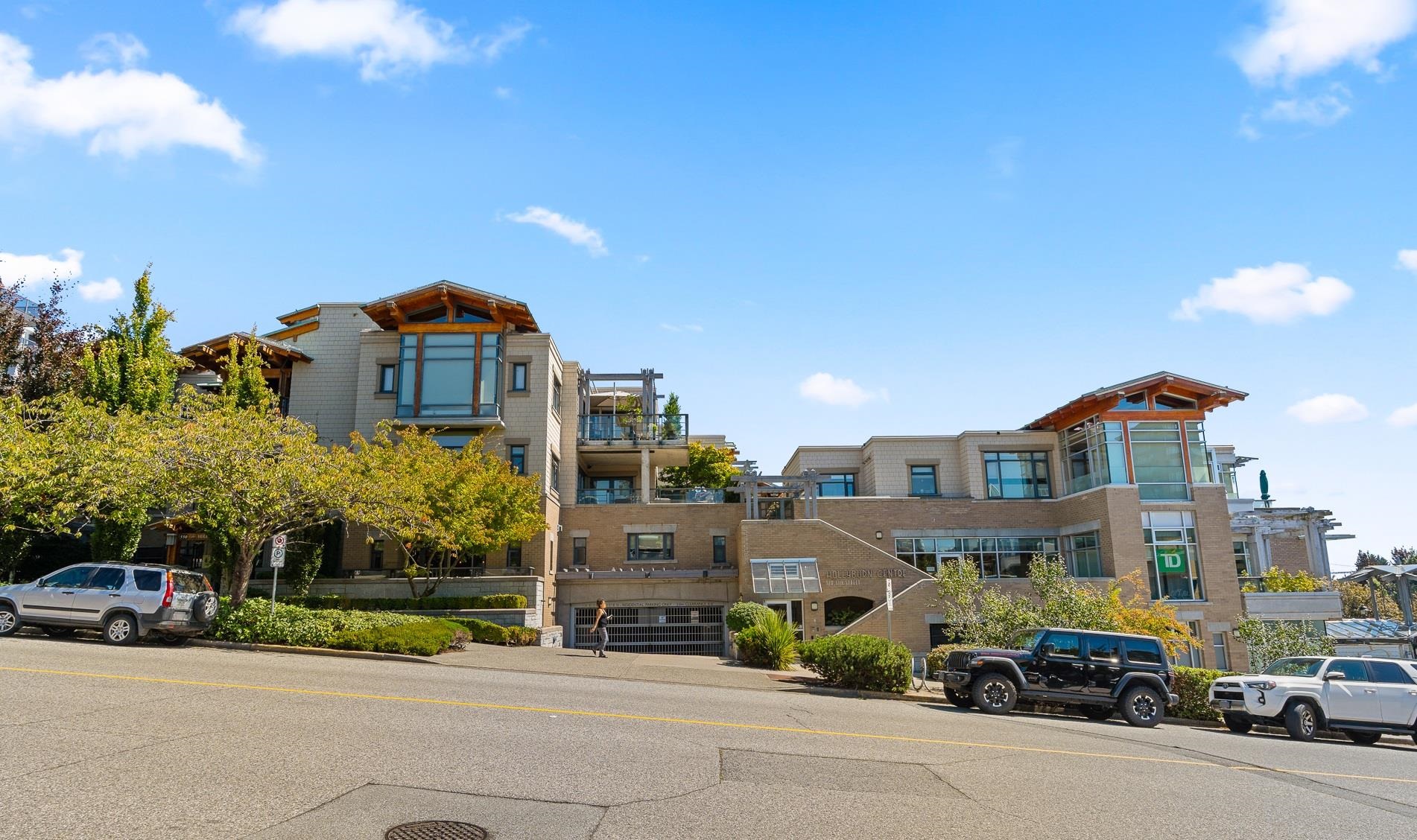 201 550 17th Street - MLS&reg; # R3158121