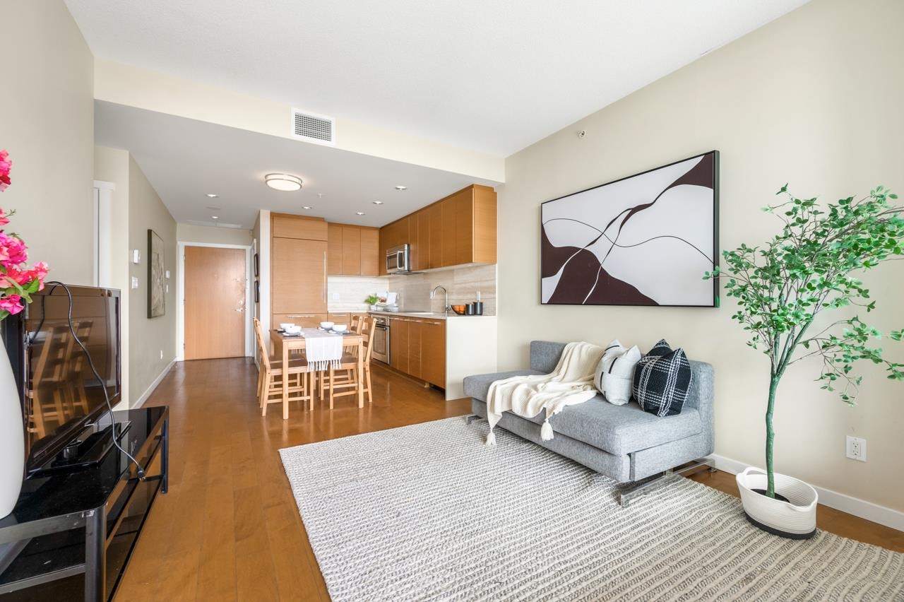 1503 5728 Berton Avenue - MLS&reg; # R3158138