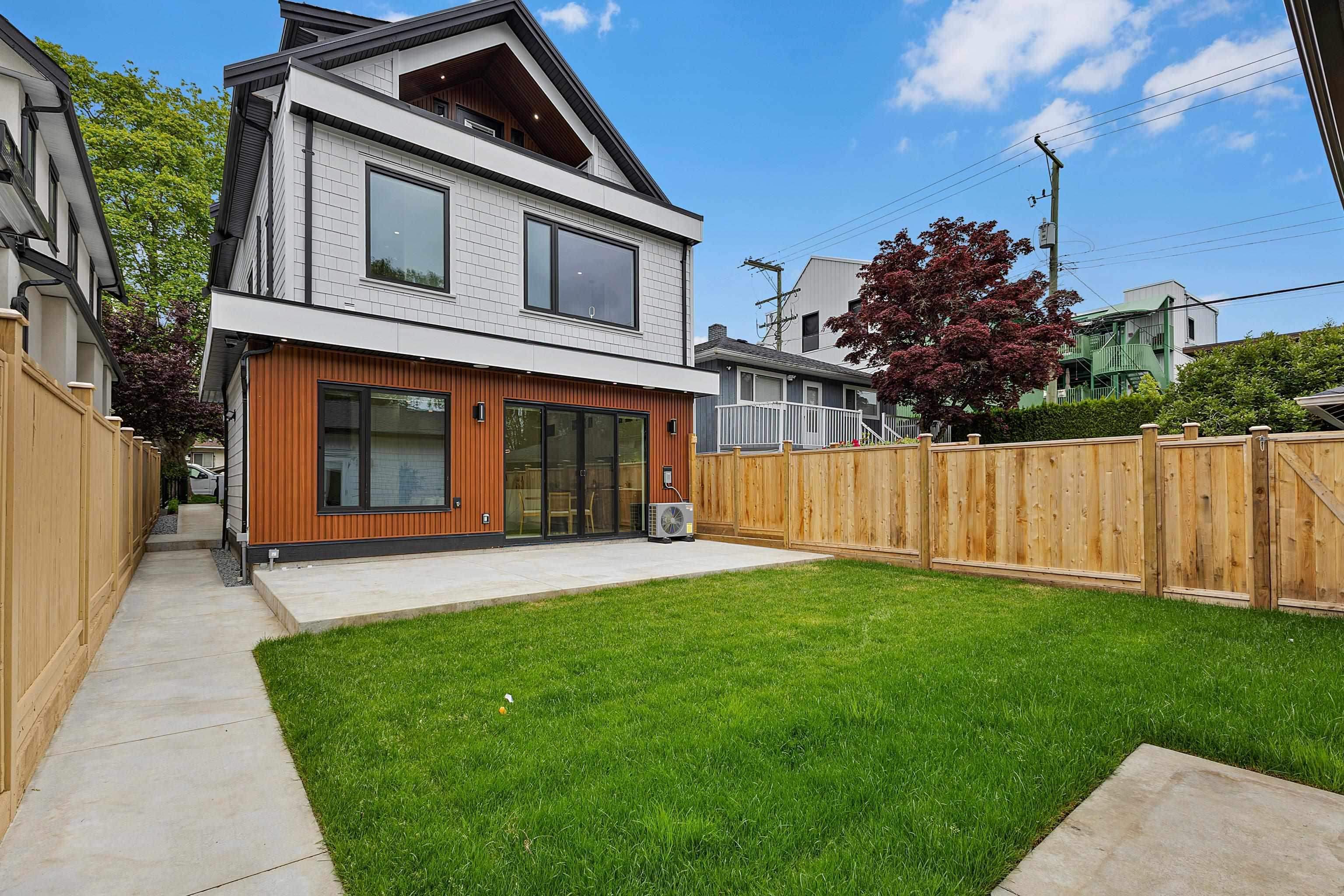 2 182 Ontario Place - MLS&reg; # R3158638