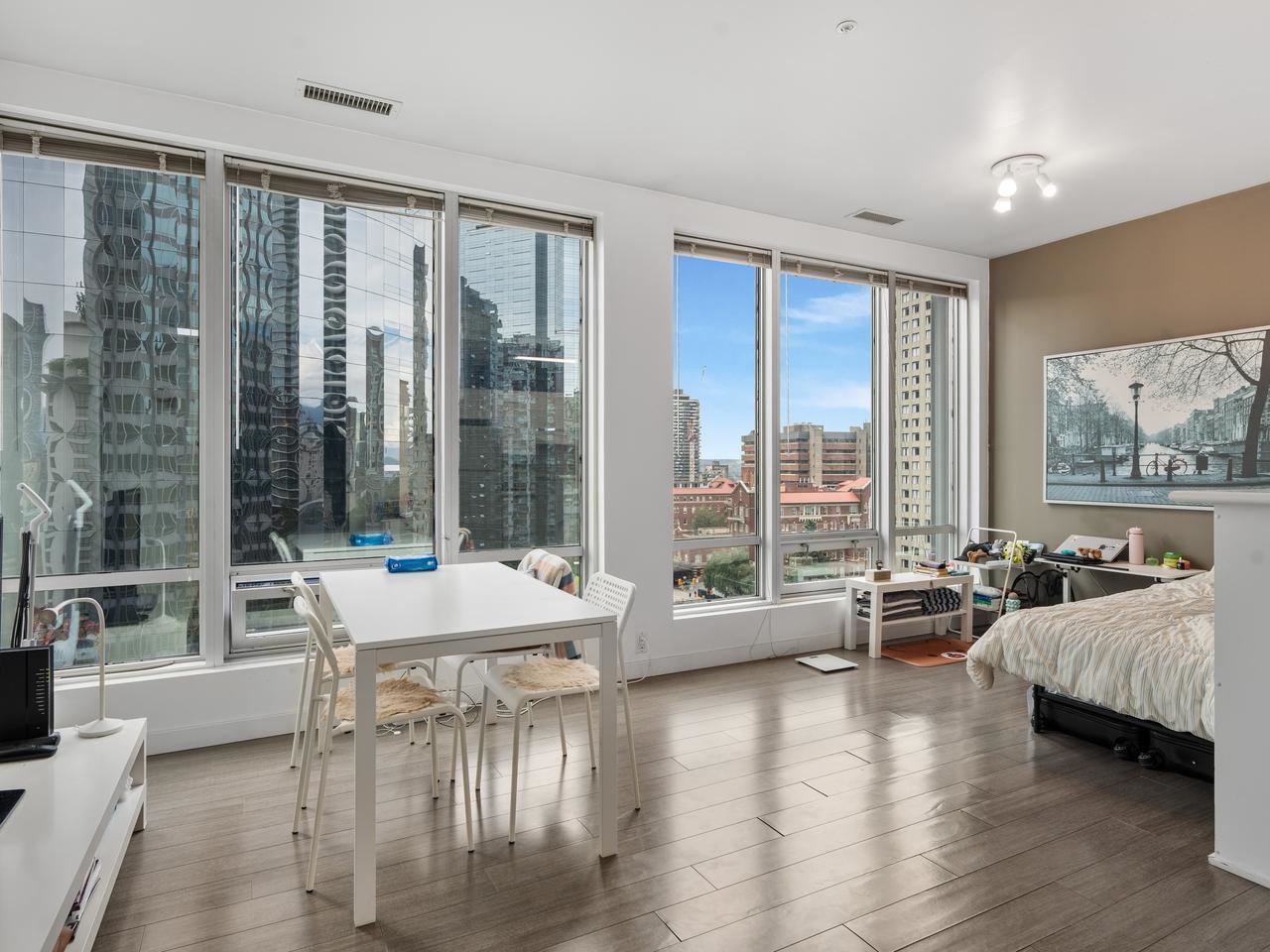902 989 Nelson Street - MLS&reg; # R3158752