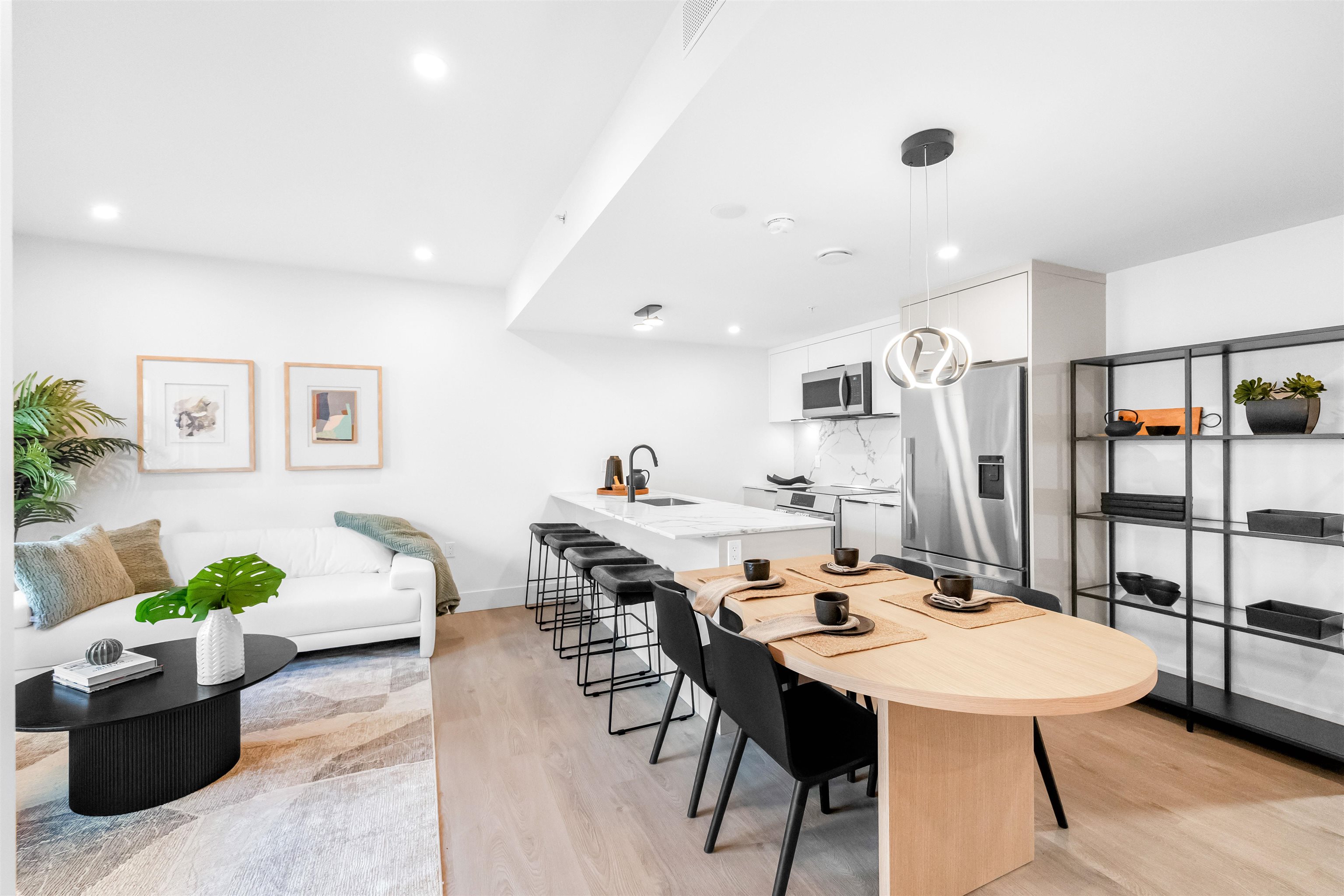  2069 1st Avenue - MLS&reg; # R3159308