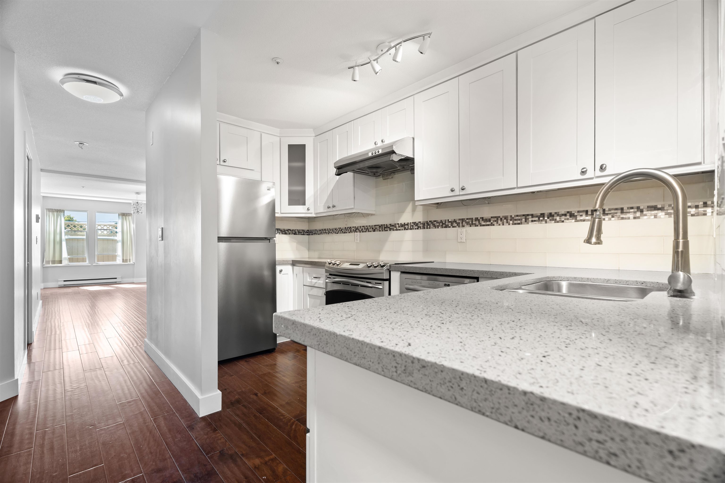211 5723 Balsam Street - MLS&reg; # R3159453