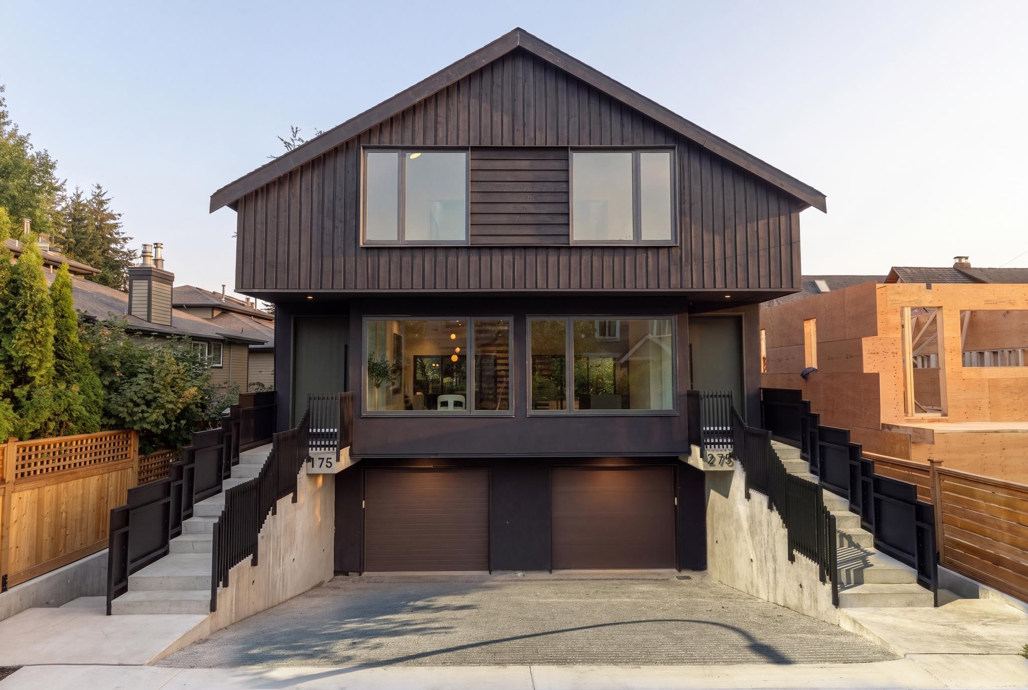 1 75 23rd Avenue - MLS&reg; # R3160057