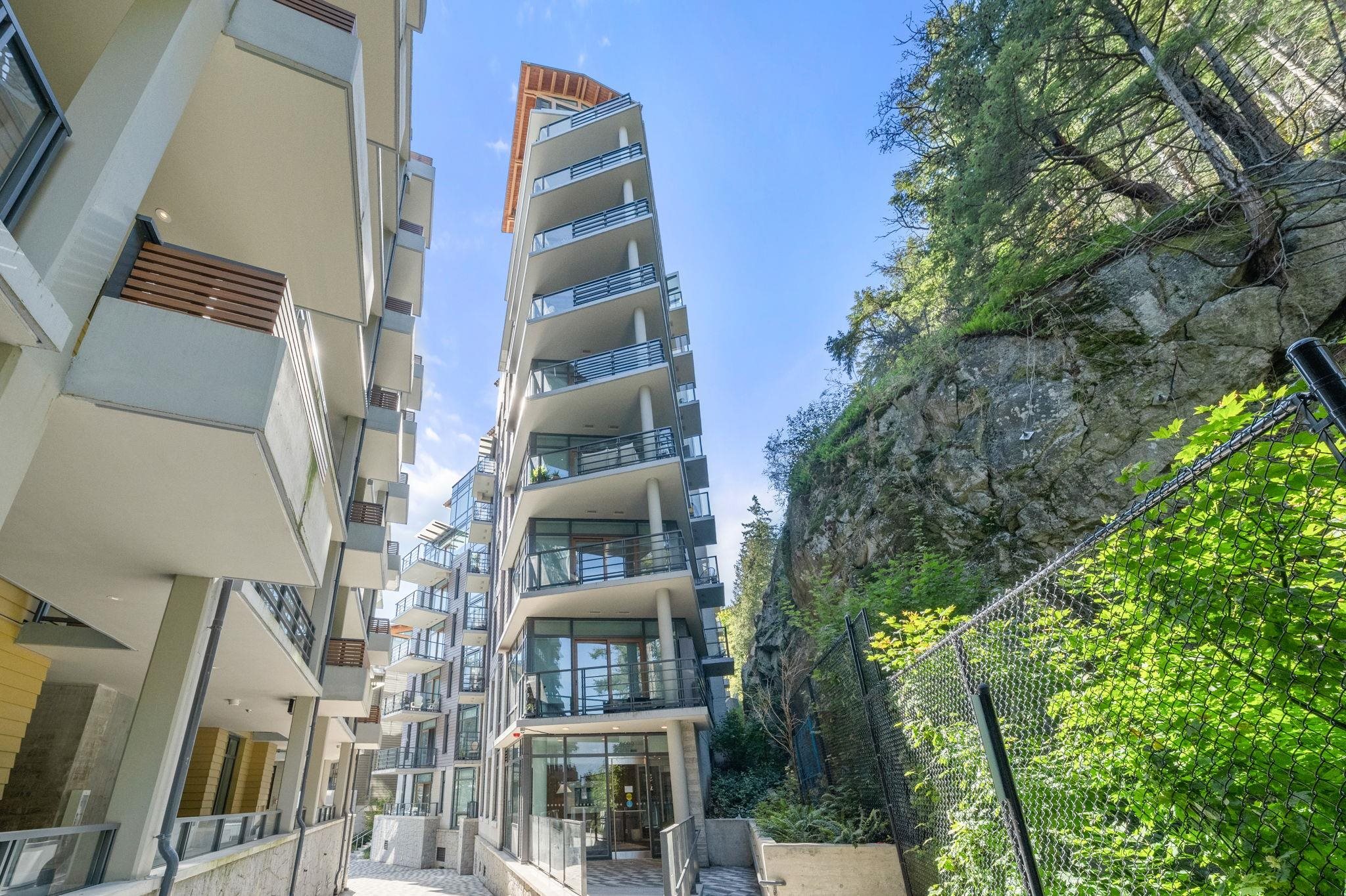 404 6699 Nelson Avenue - MLS&reg; # R3160392