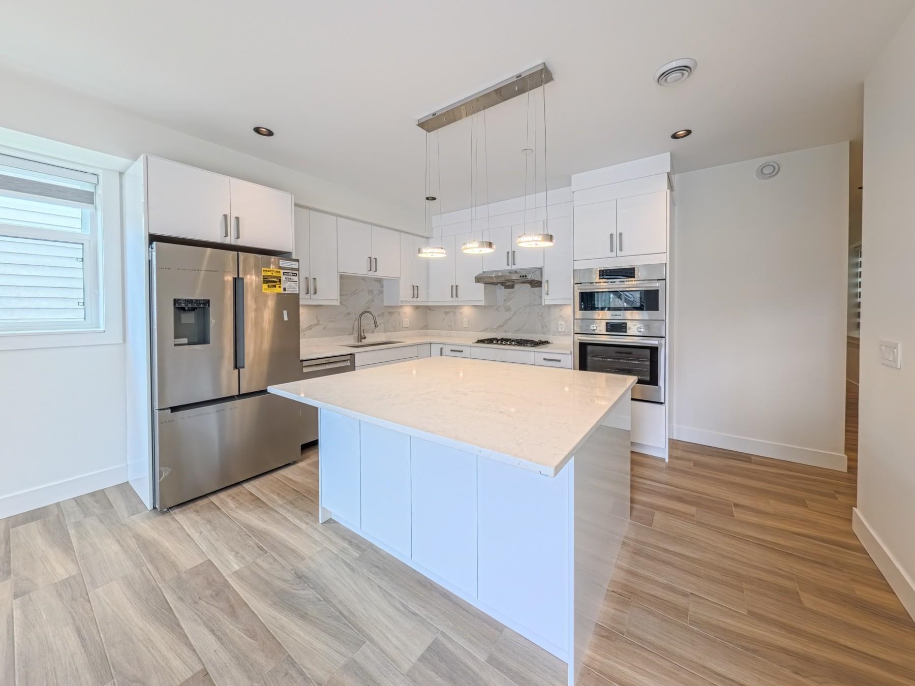3 745 E 30 Avenue - MLS&reg; # R3160876