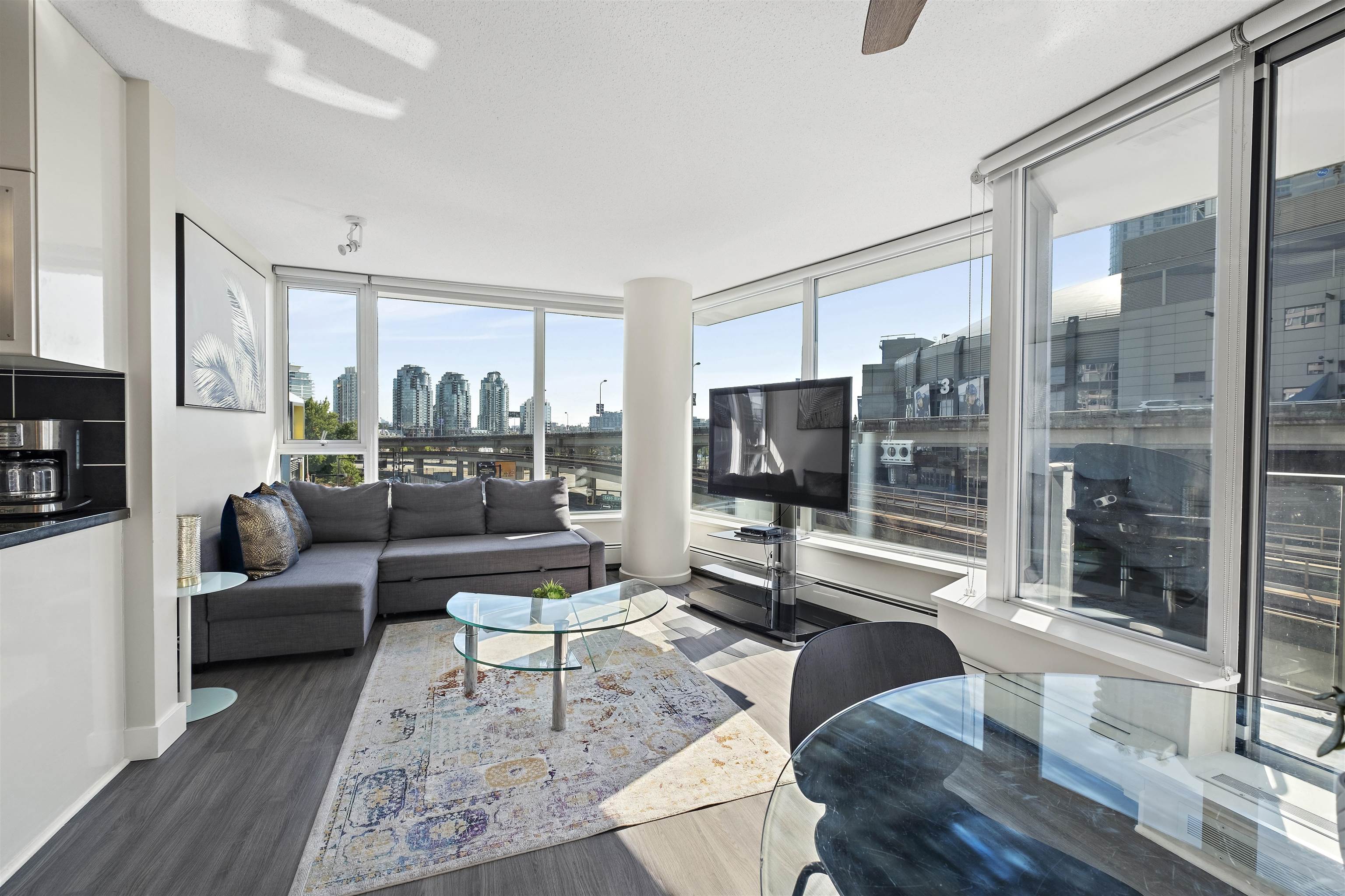 305 689 Abbott Street - MLS&reg; # R3161043