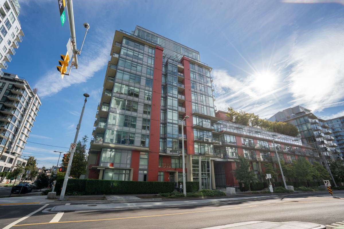 906 38 1st Avenue - MLS&reg; # R3161229