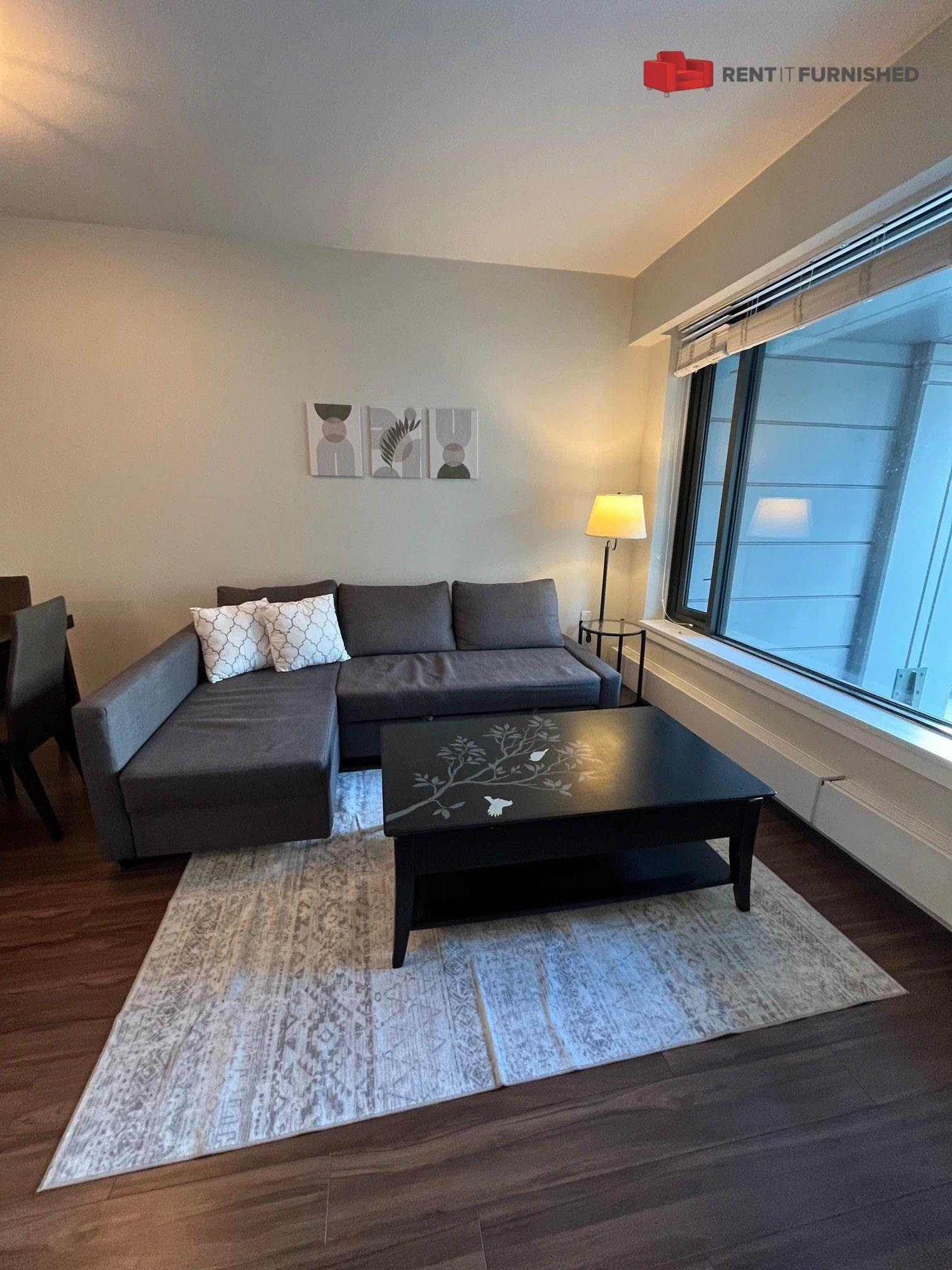 211 215 1st Street - MLS&reg; # R3161316
