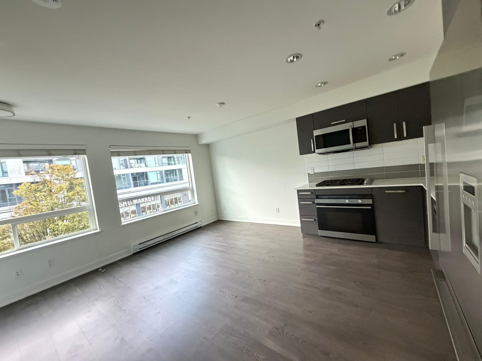 2** 2858 W 4th Avenue - MLS&reg; # R3161675