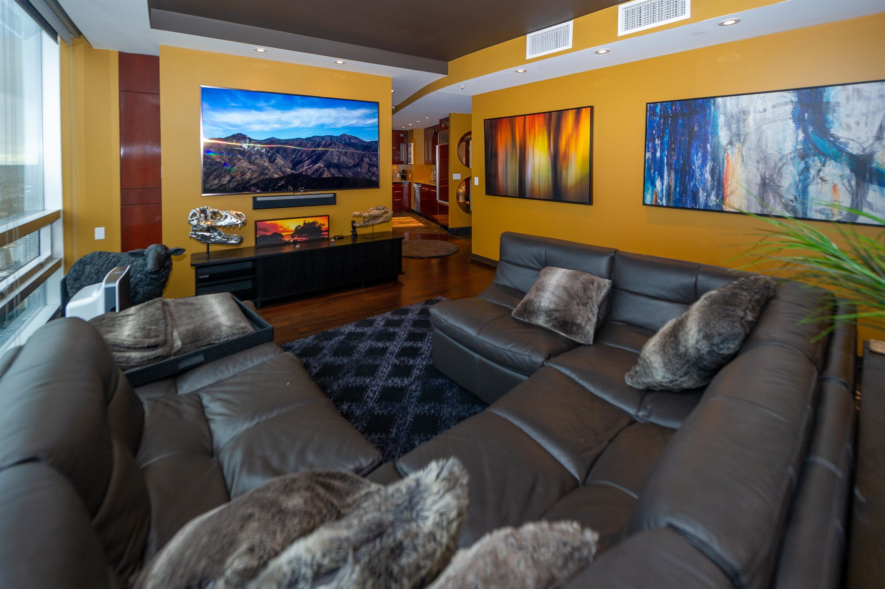 4803 938 Nelson Street - MLS&reg; # R3161840