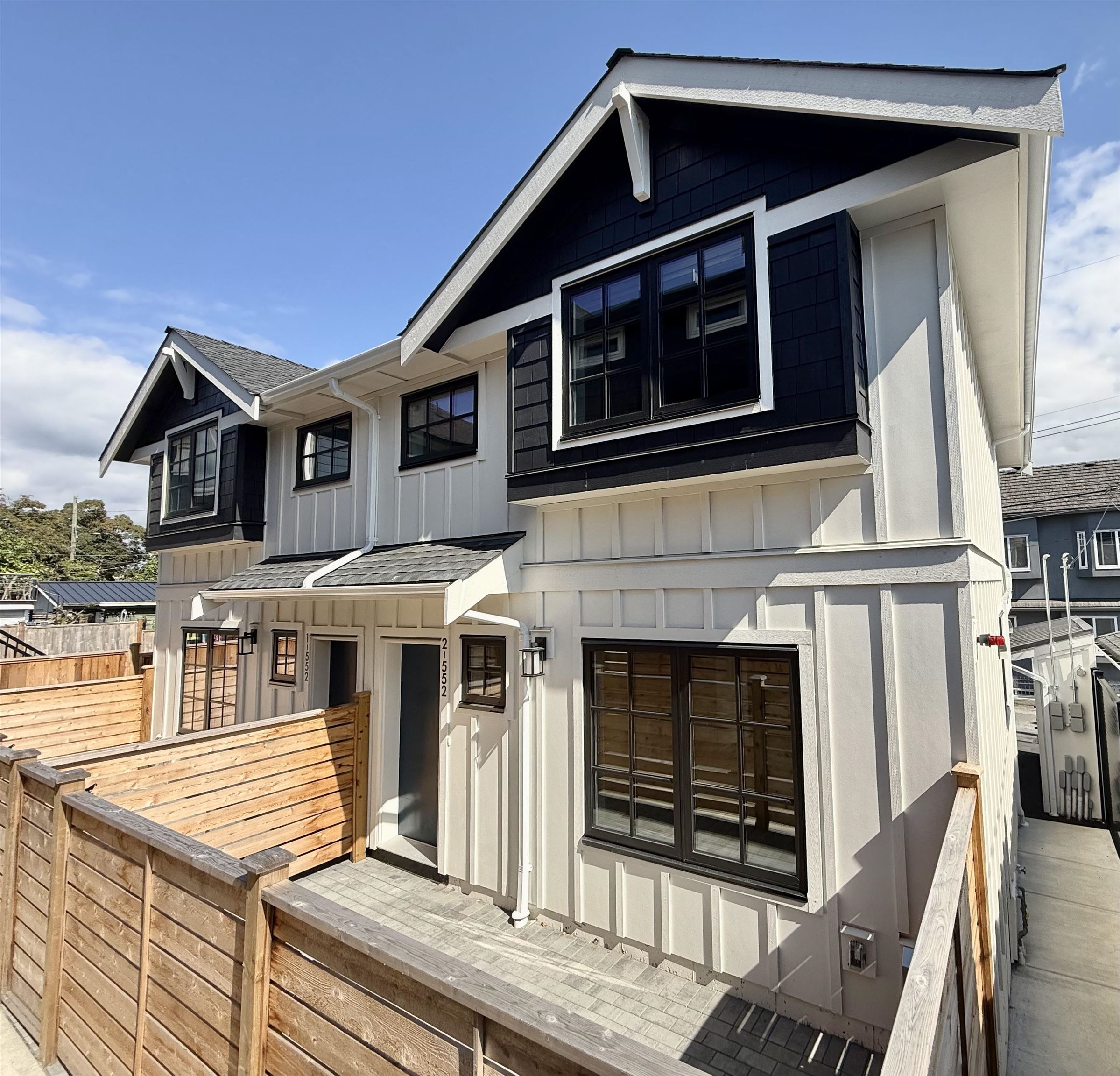 2 552 Kaslo Street - MLS&reg; # R3162161