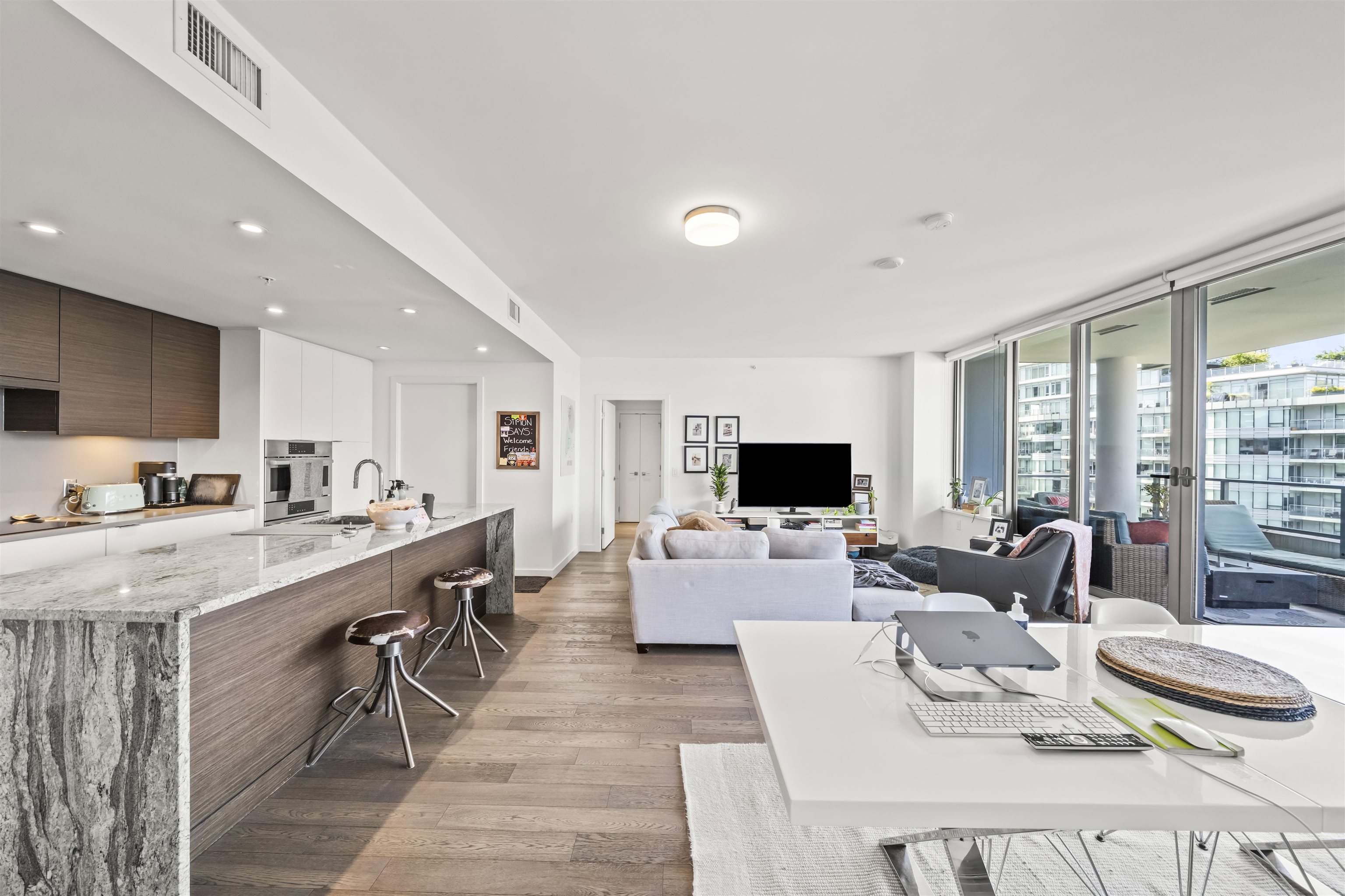 904 1678 Pullman Porter Street - MLS&reg; # R3162331
