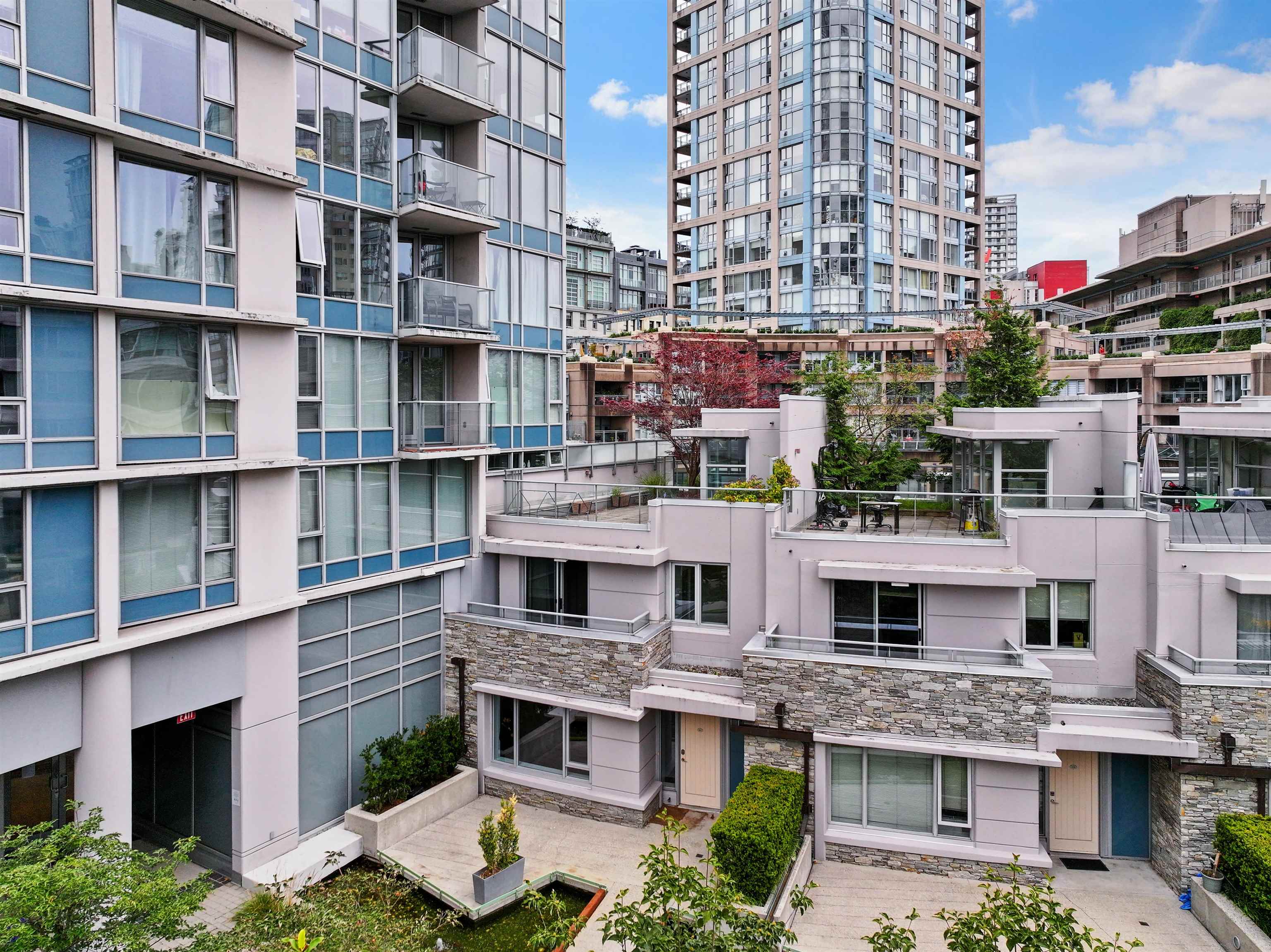 221 188 Keefer Place - MLS&reg; # R3162517