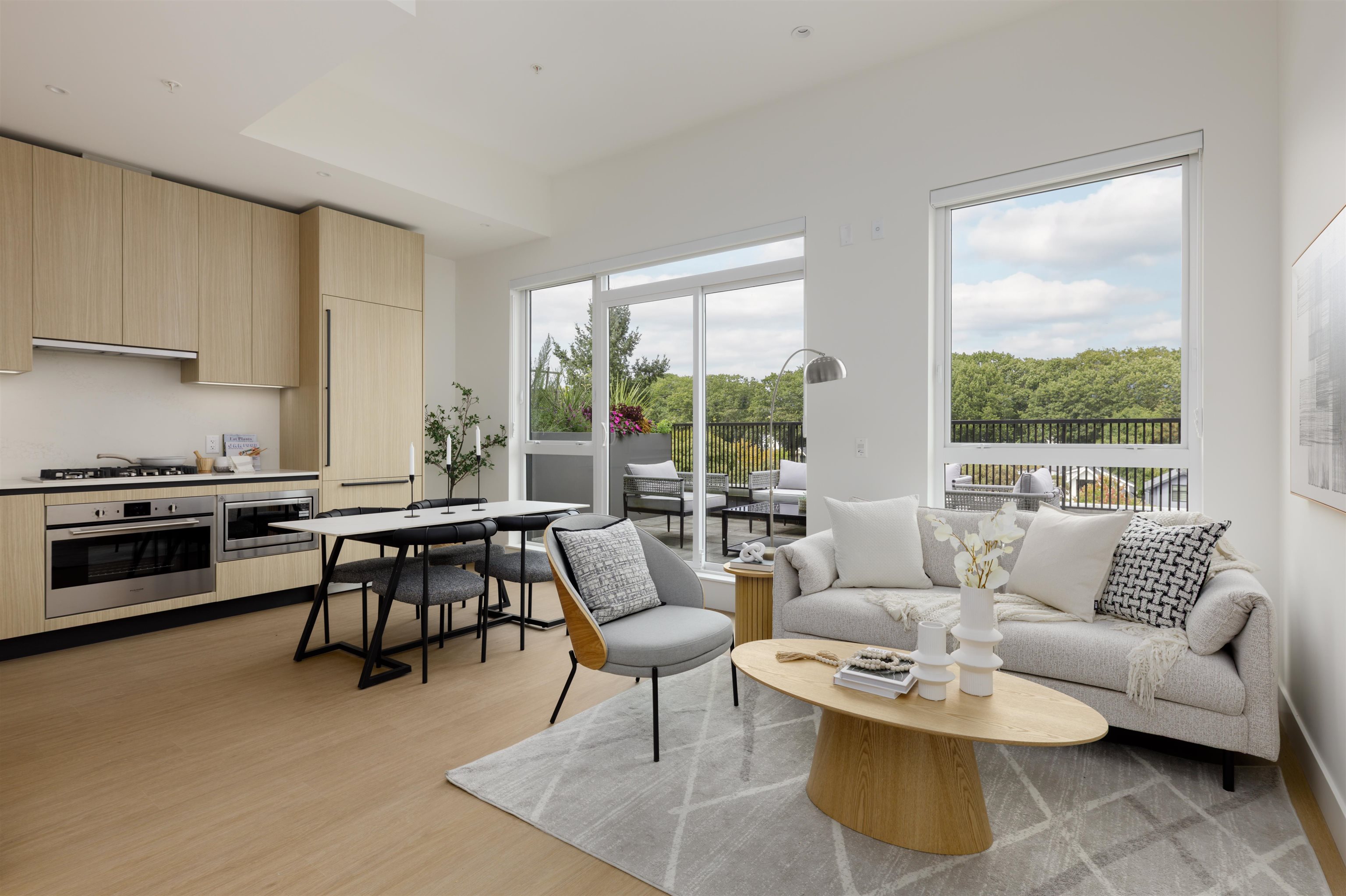 210 2235 Broadway  - MLS&reg; # R3162997