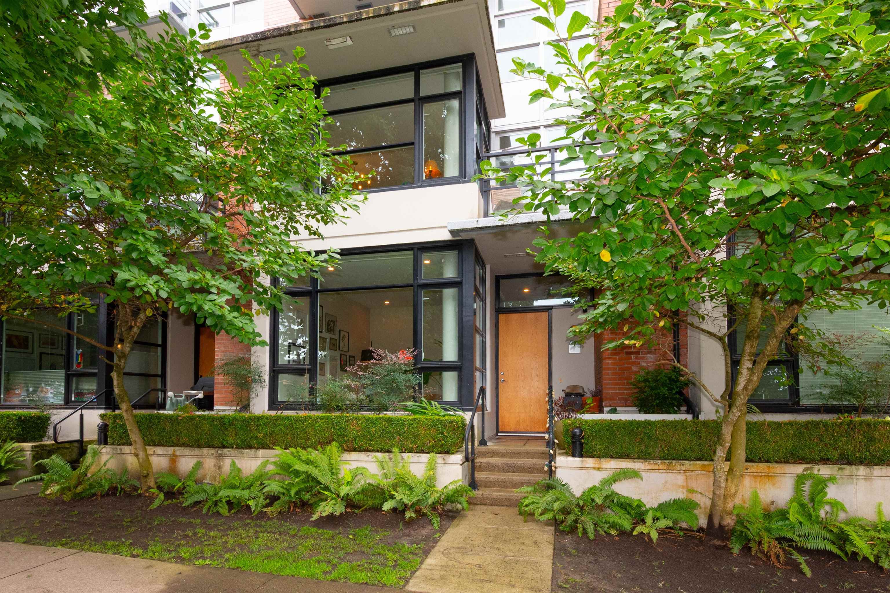  290 11th Avenue - MLS&reg; # R3163366