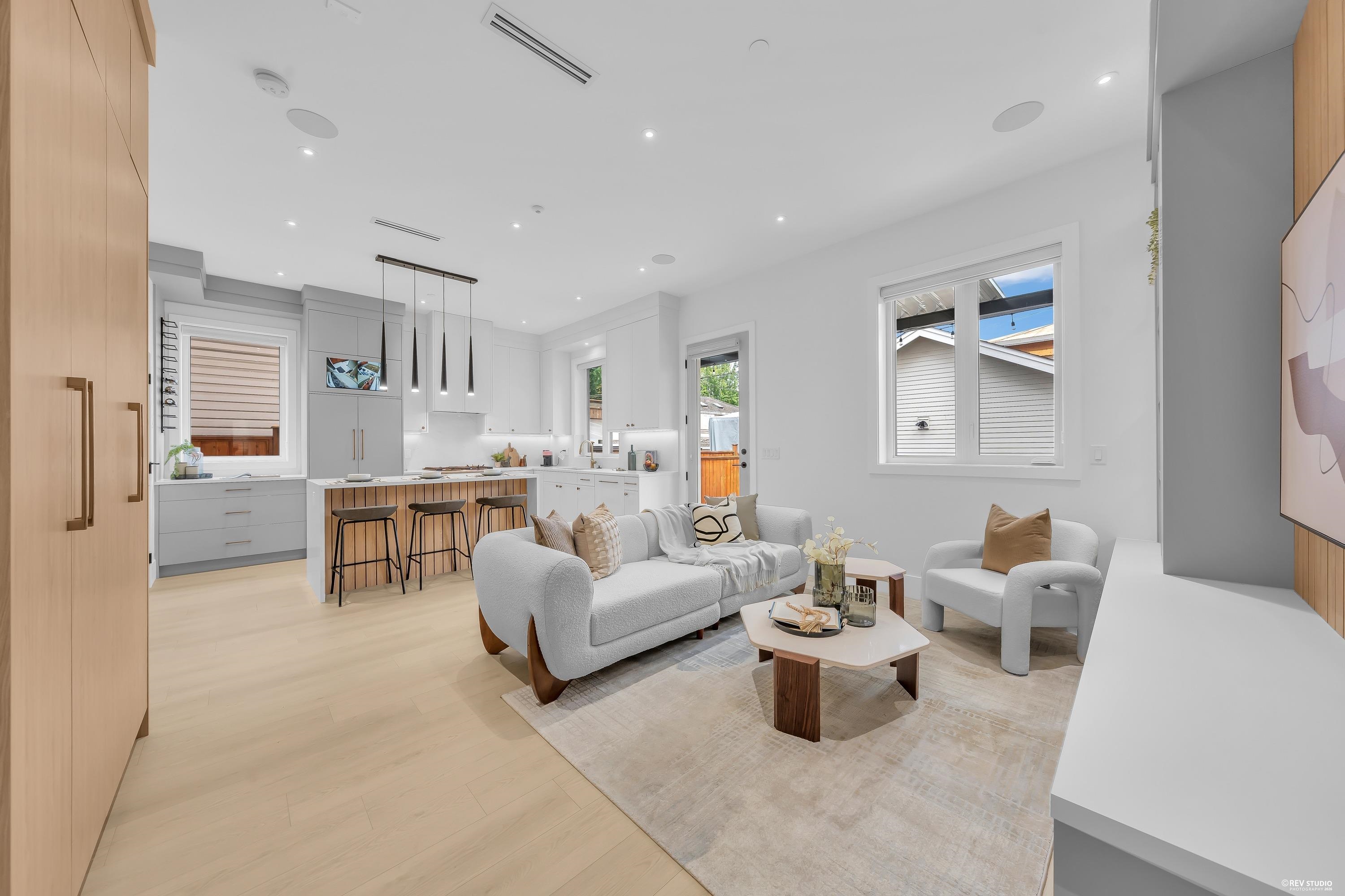 2 3627 45th Avenue - MLS&reg; # R3164007