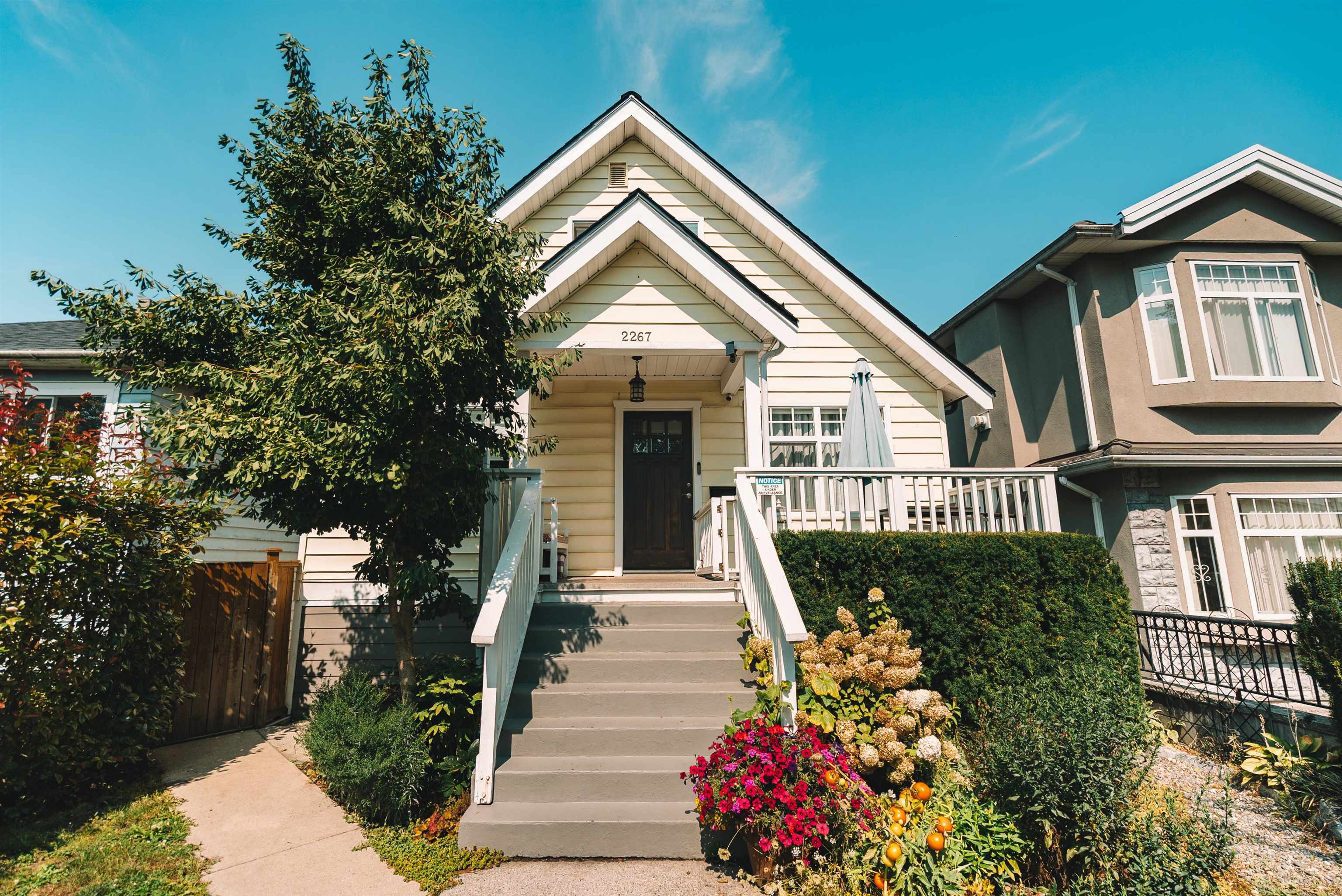  2267 Napier Street - MLS&reg; # R3164349
