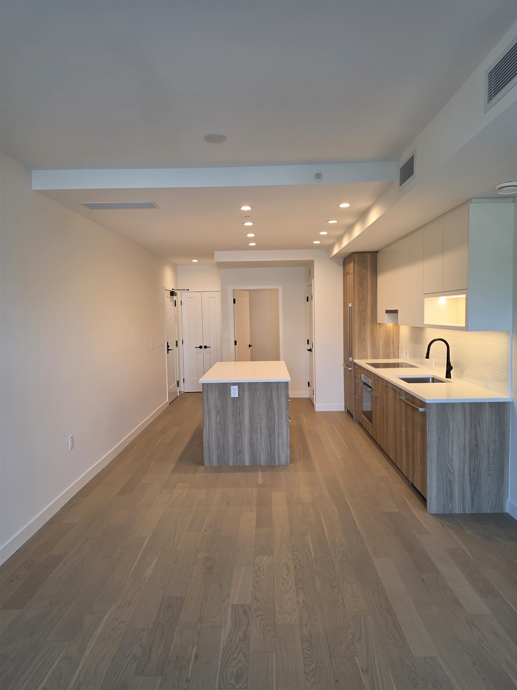 310 8398 Oak Street - MLS&reg; # R3164354