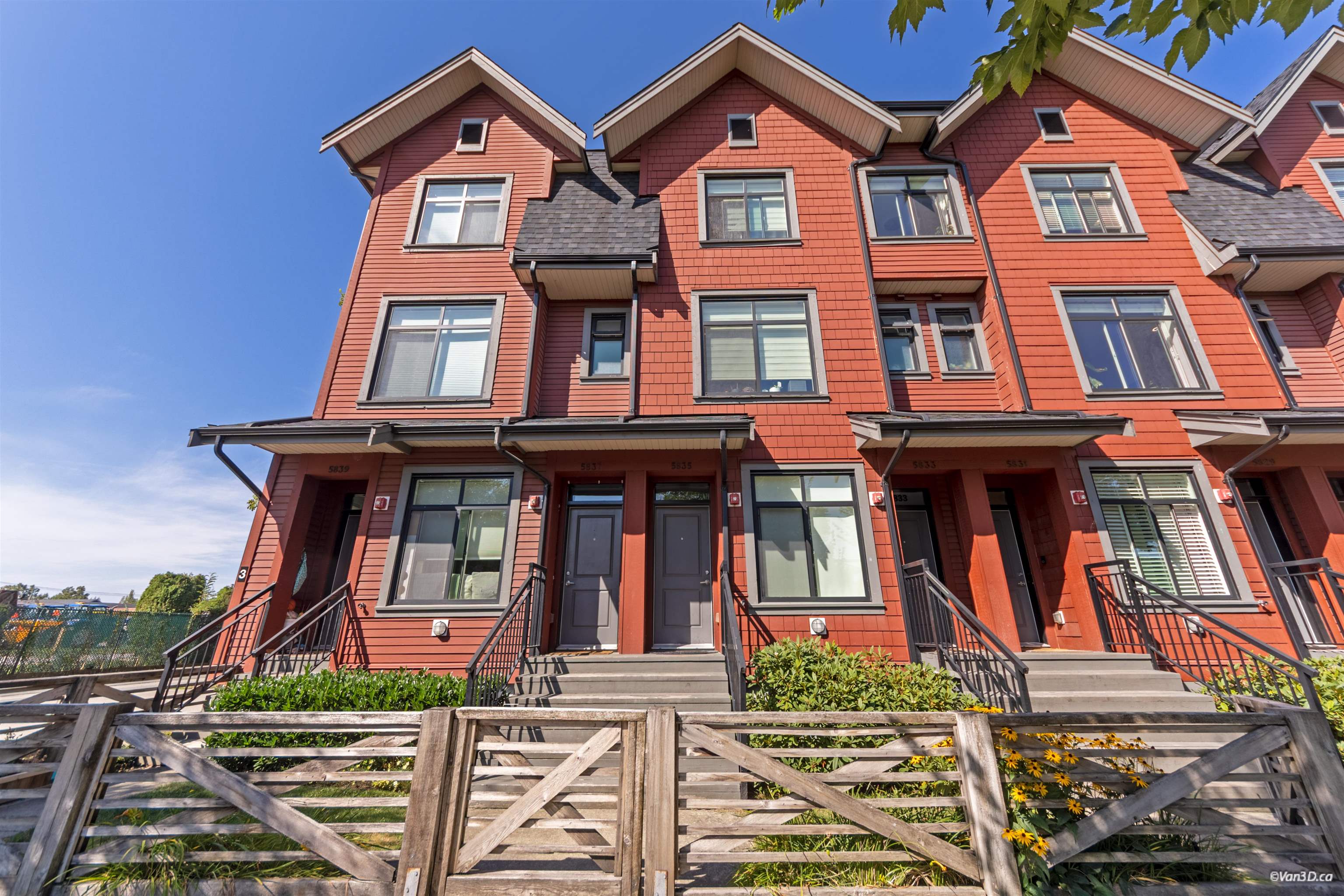  5835 Wales Street - MLS&reg; # R3164842