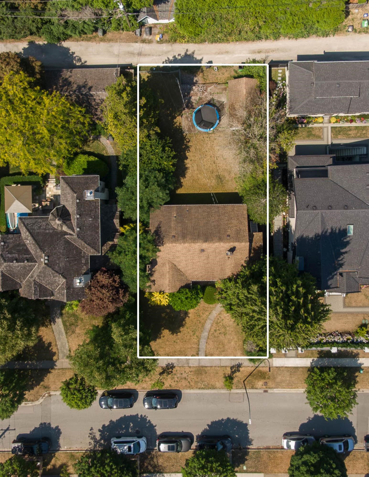 2677 35th Avenue - MLS&reg; # R3165318