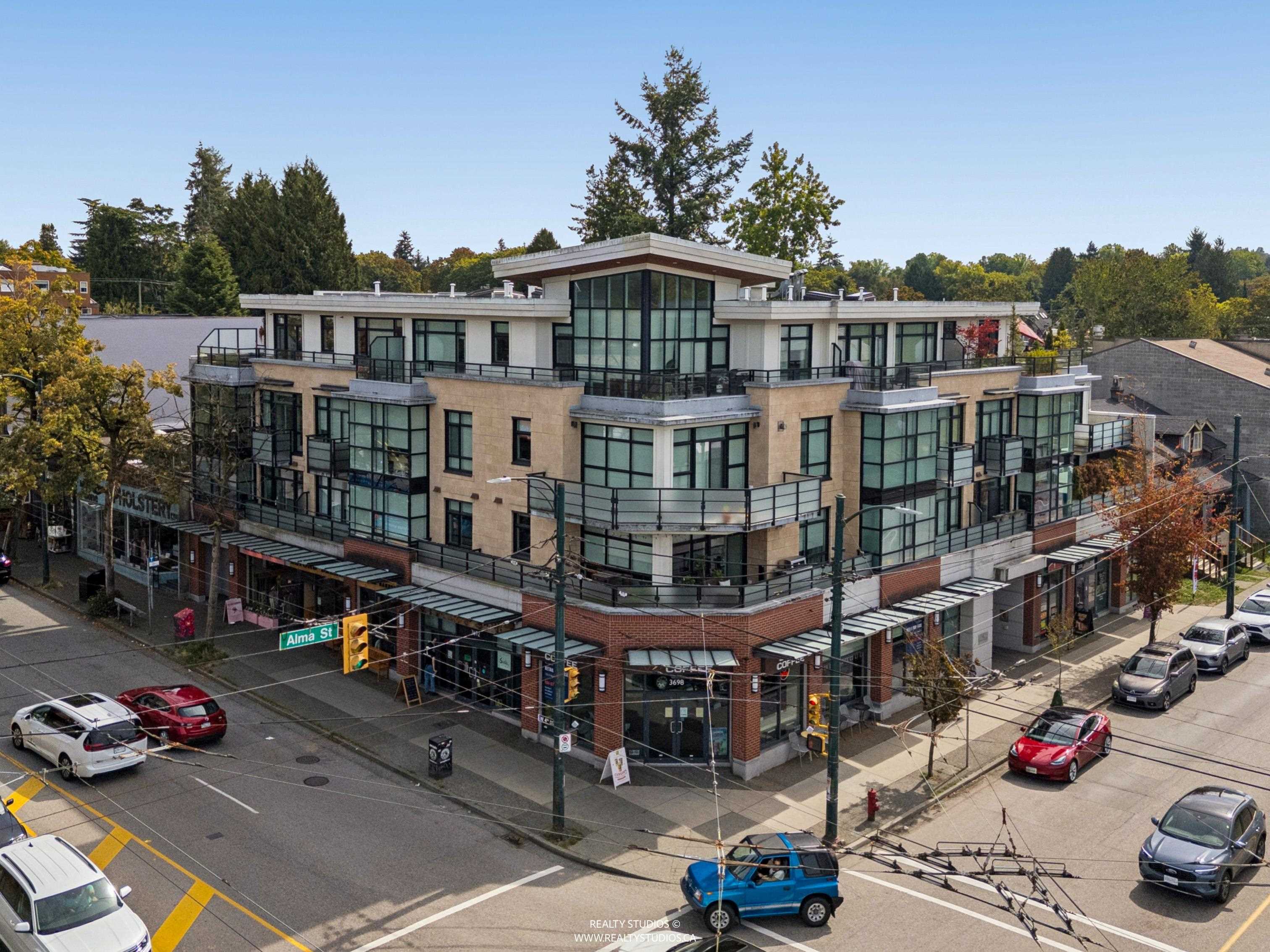306 2020 Alma Street - MLS&reg; # R3165943