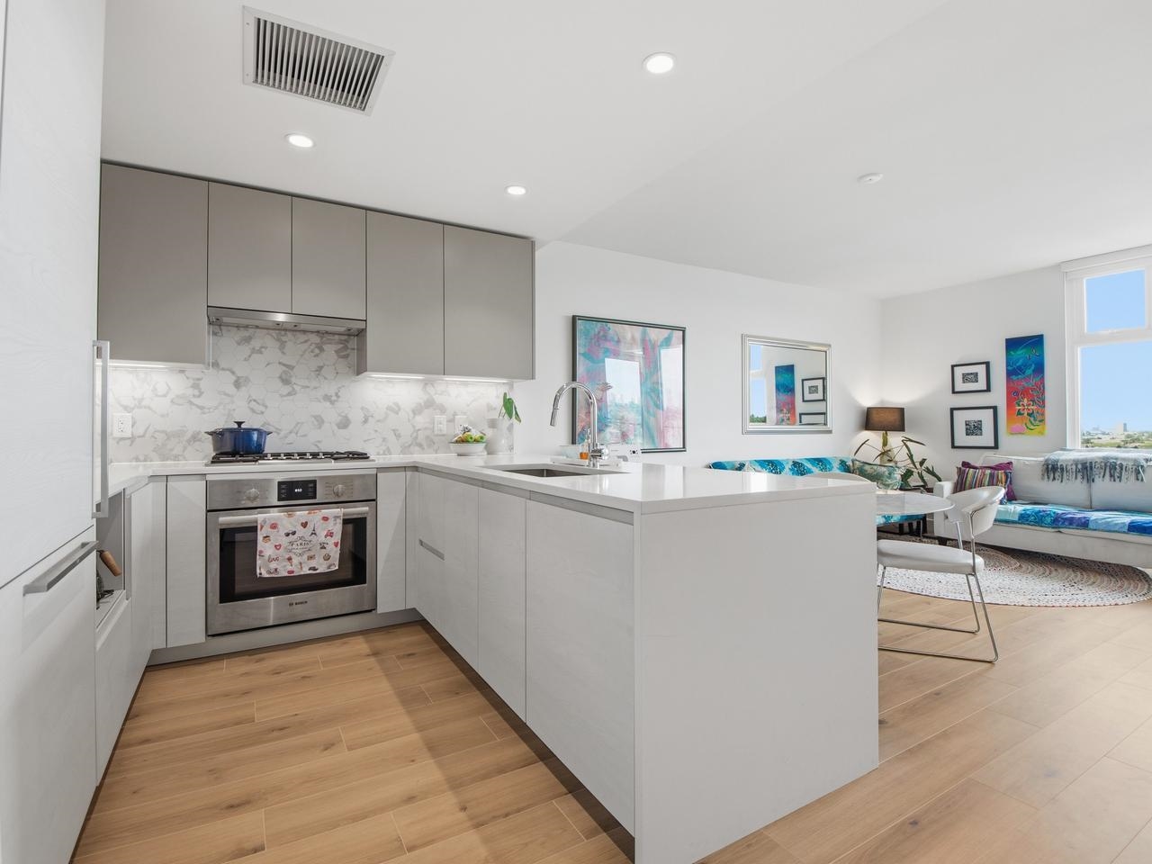1304 8188 Fraser Street - MLS&reg; # R3166023