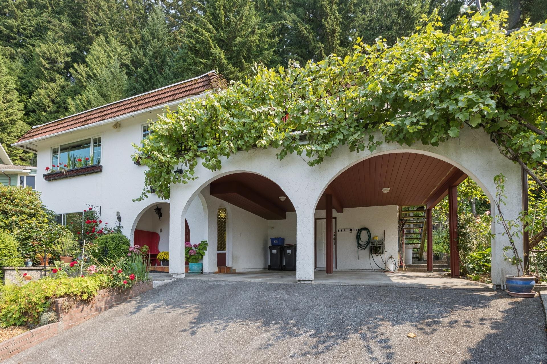  704 Maurelle Court - MLS&reg; # R3166431