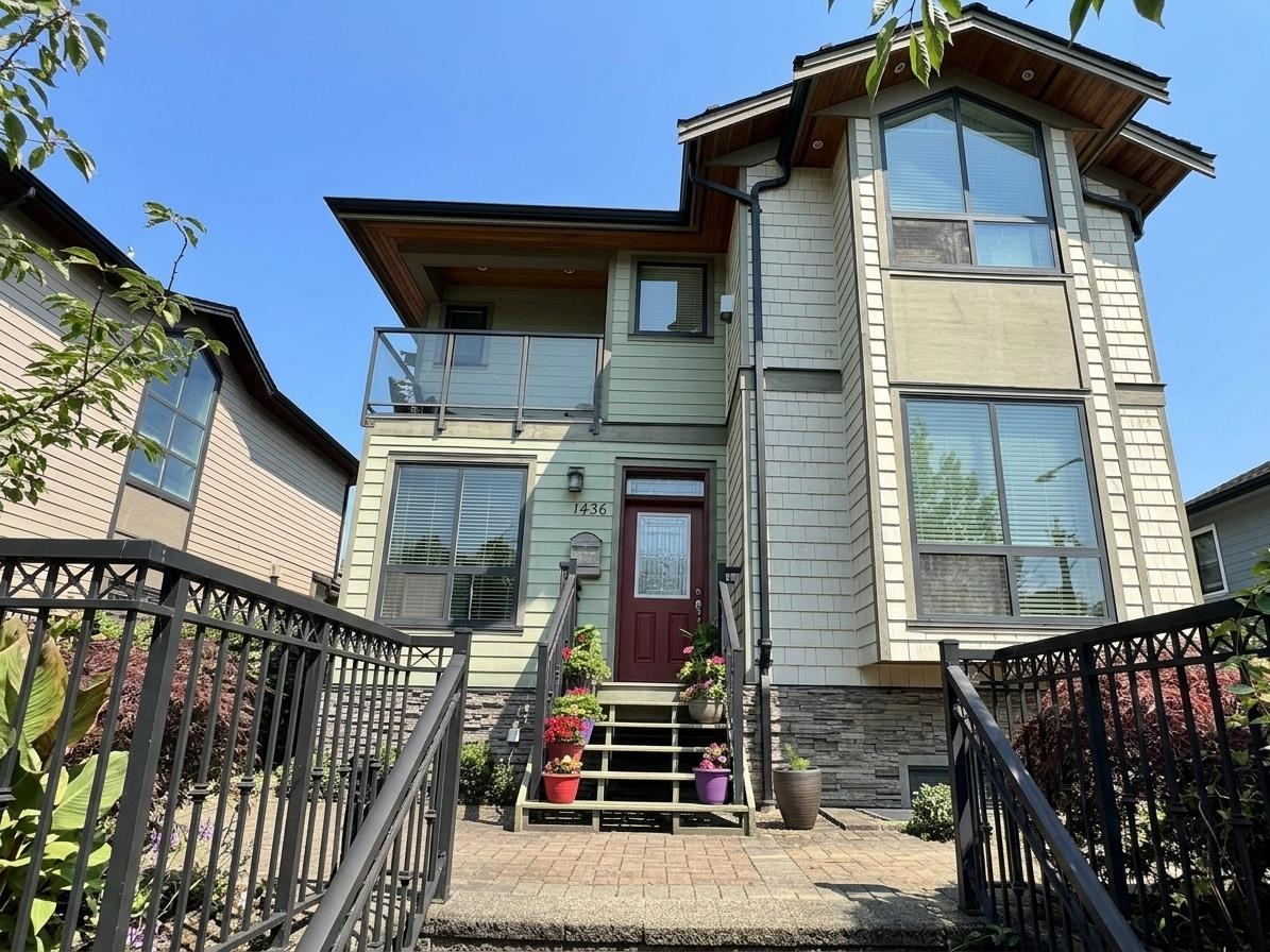  1436 Bewicke Avenue - MLS&reg; # R3166658