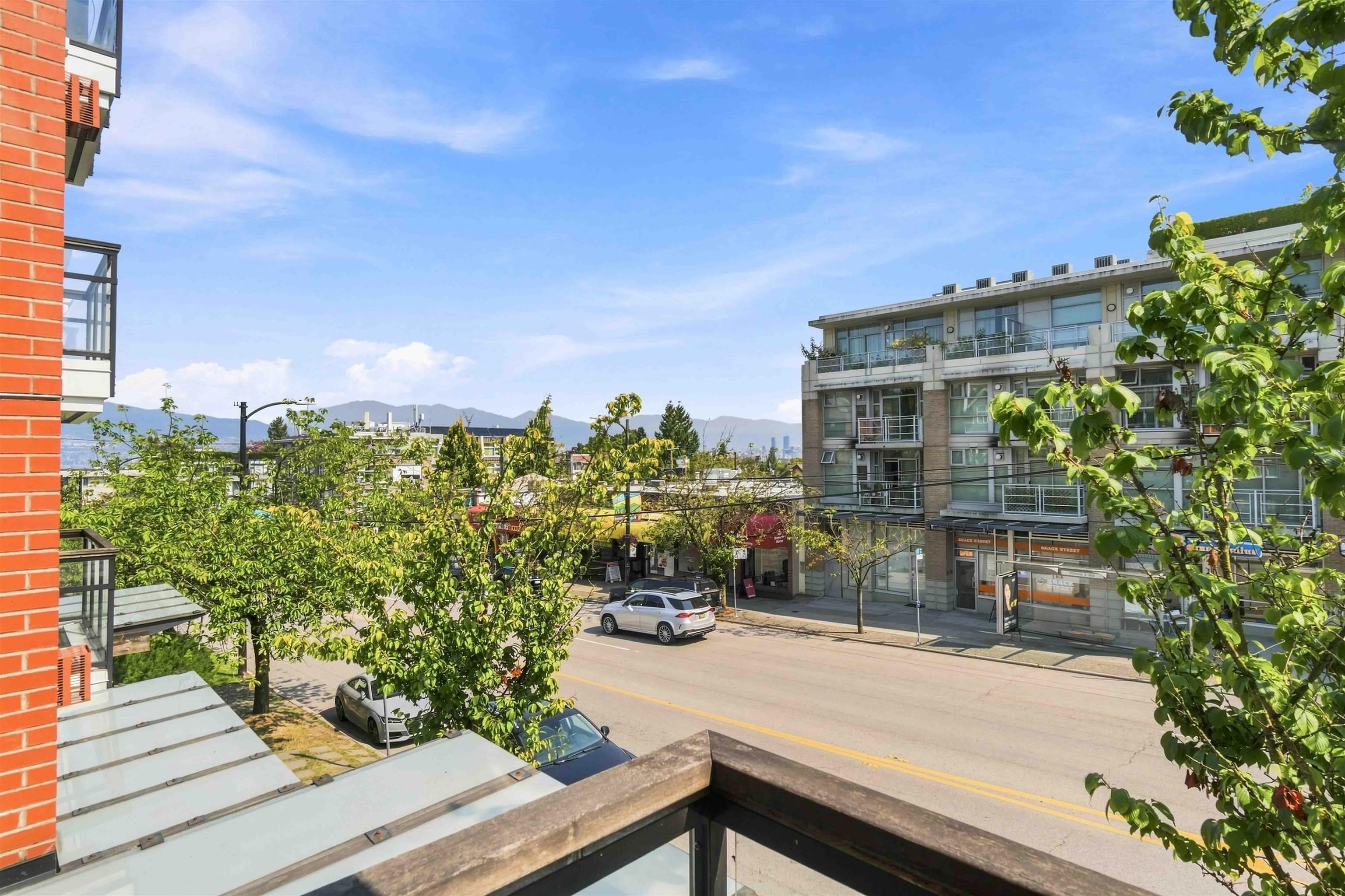 202 3611 18th Avenue - MLS&reg; # R3167295