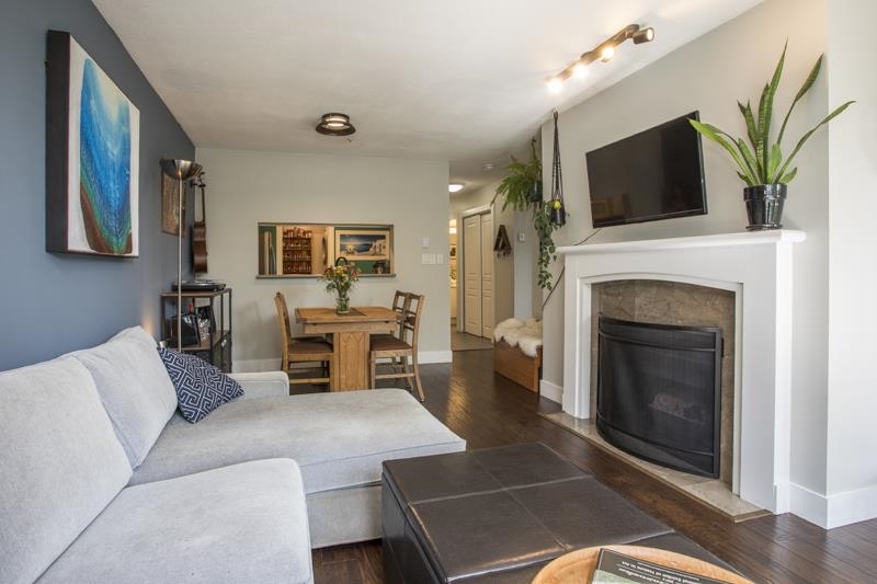211 8460 Jellicoe Street - MLS&reg; # R3168245